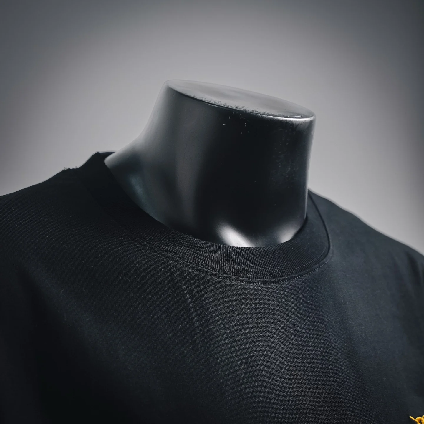 Bur embroidered t-shirt