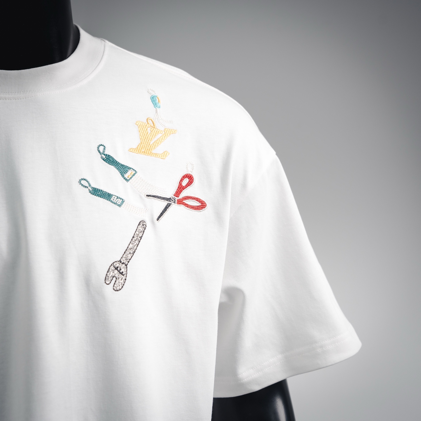 Louis tool embroidered t-shirt