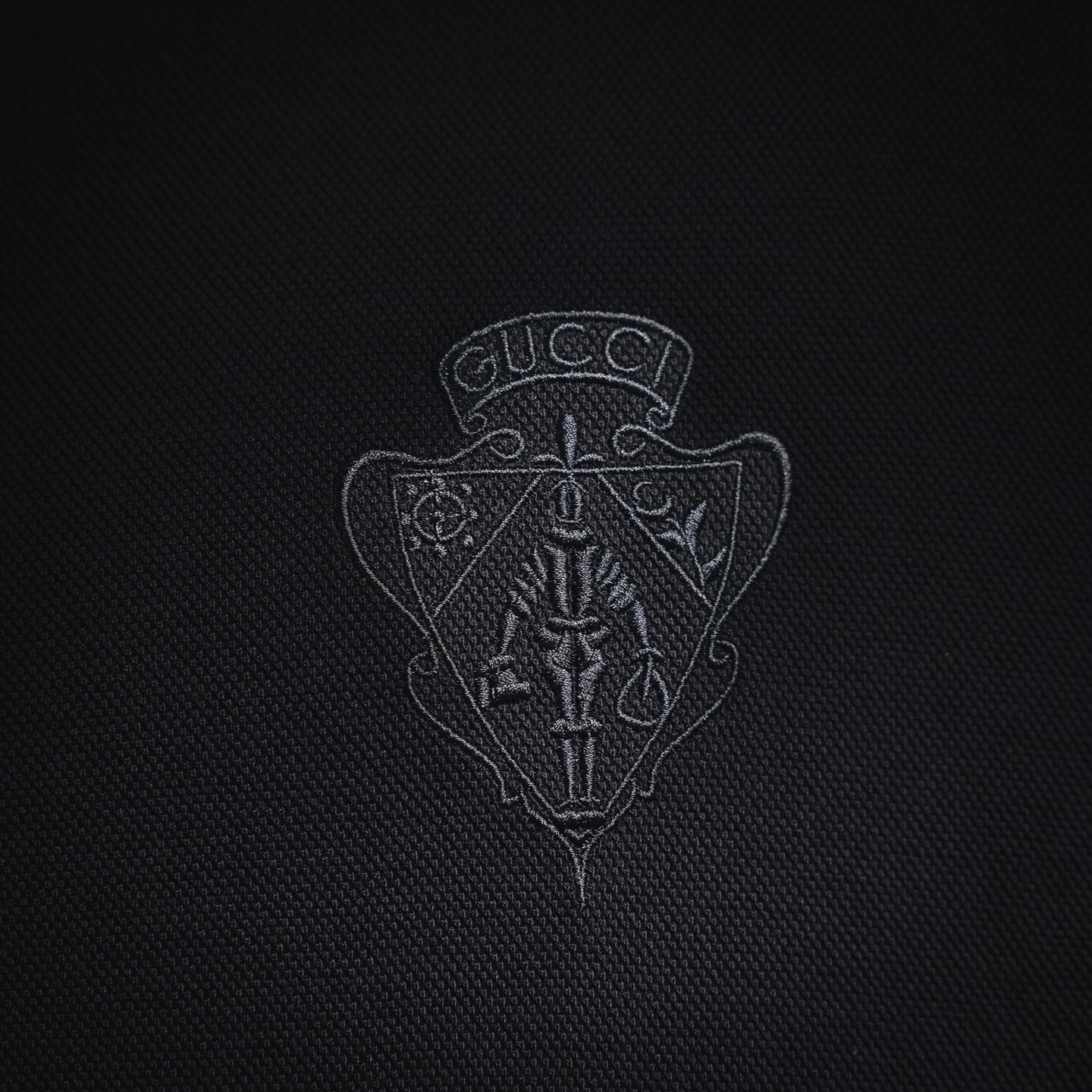 Guc collared embroidered shirts