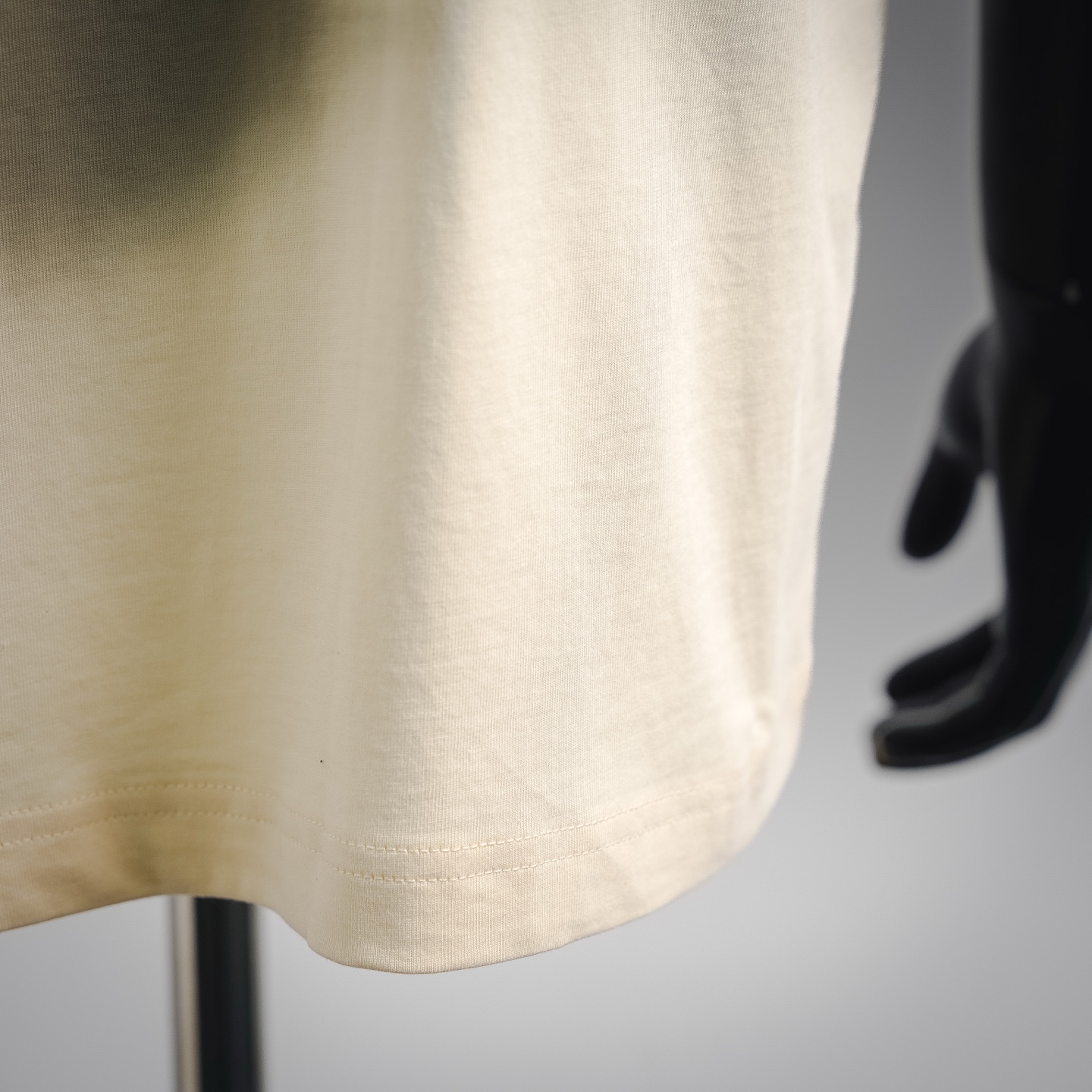 Mon with pockets t-shirt