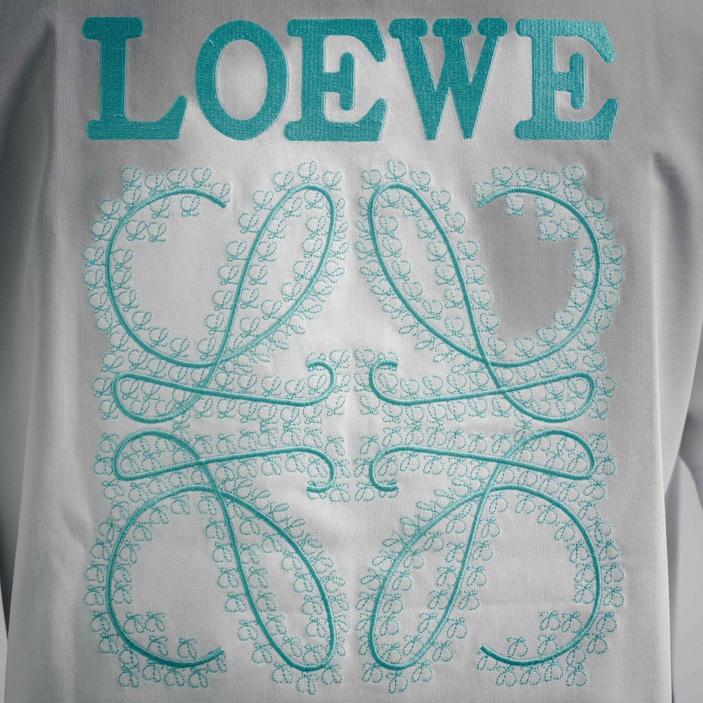 Loe embroidery t-shirt