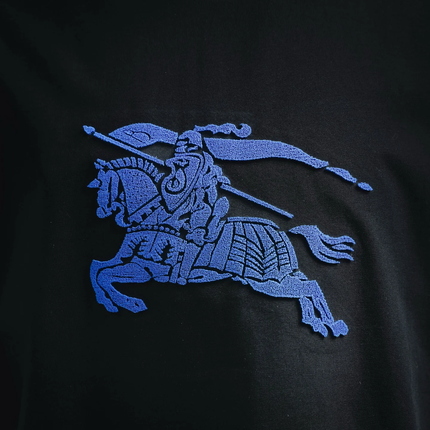 Bur embroidered t-shirt