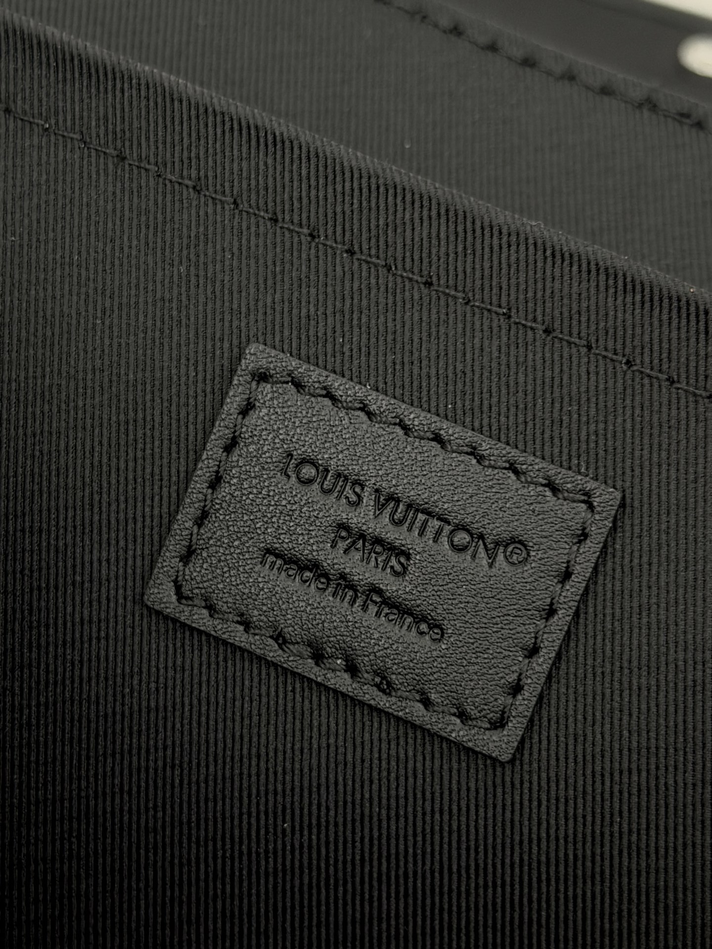 Louis messenger bag