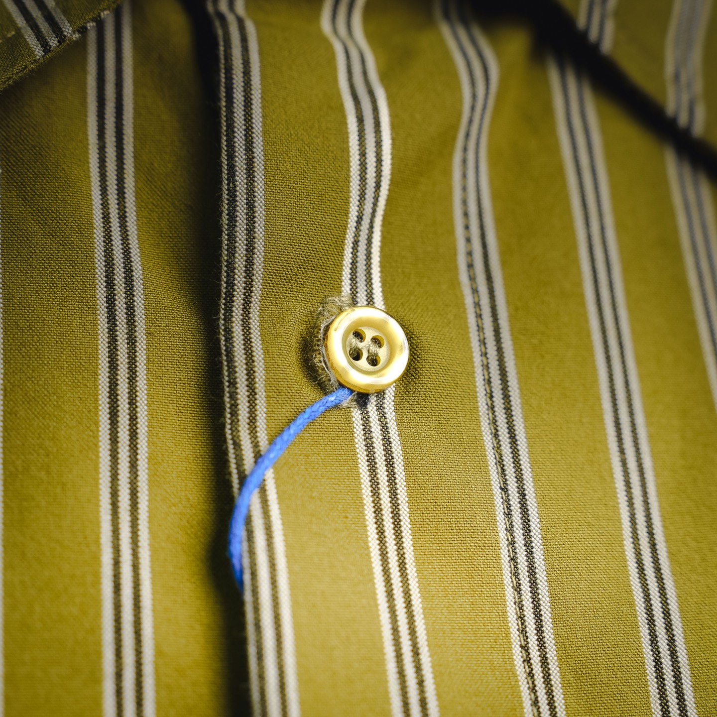 Bur striped crisp shirts