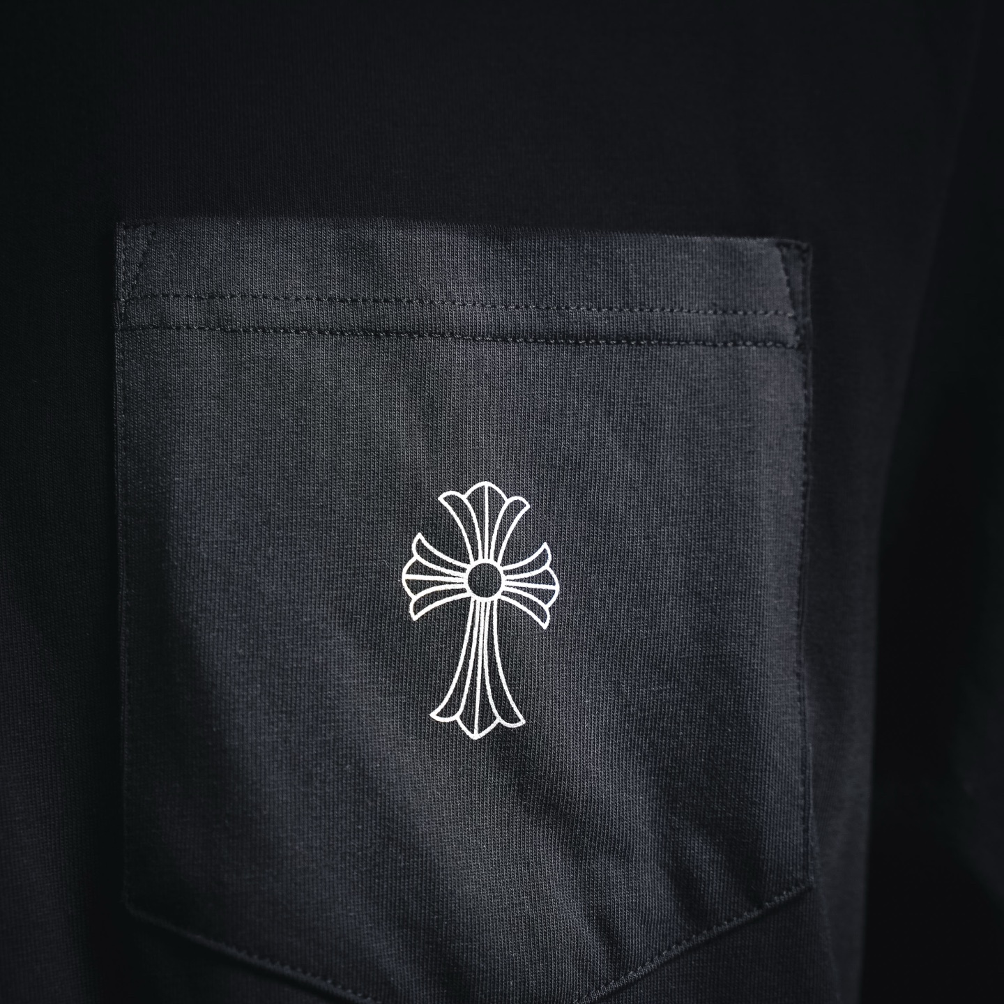 Chrome cross-pint t-shirt