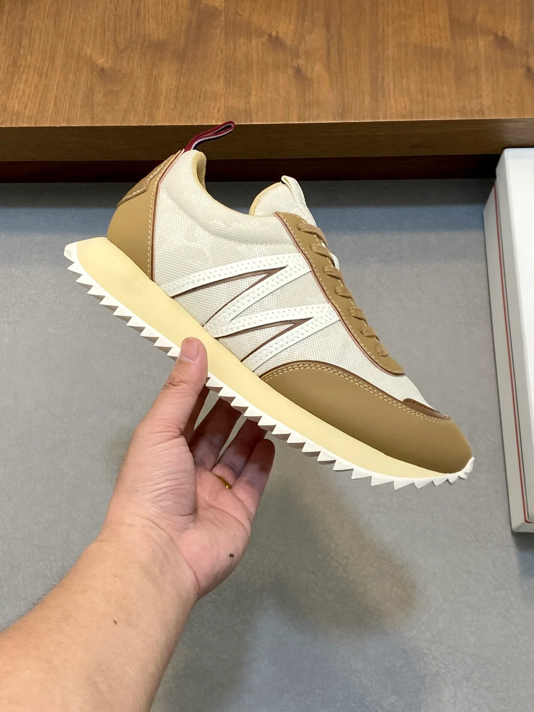 Mon retro sneakers