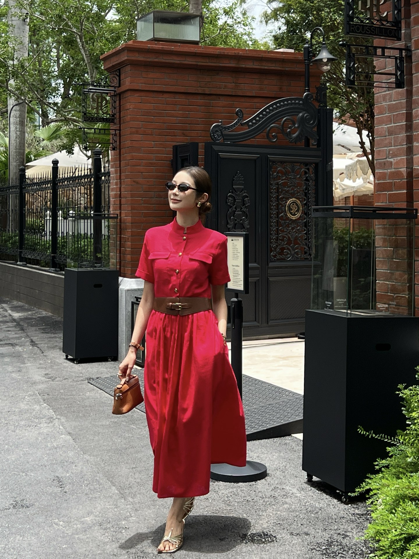 Chol 26ss belted linen dress