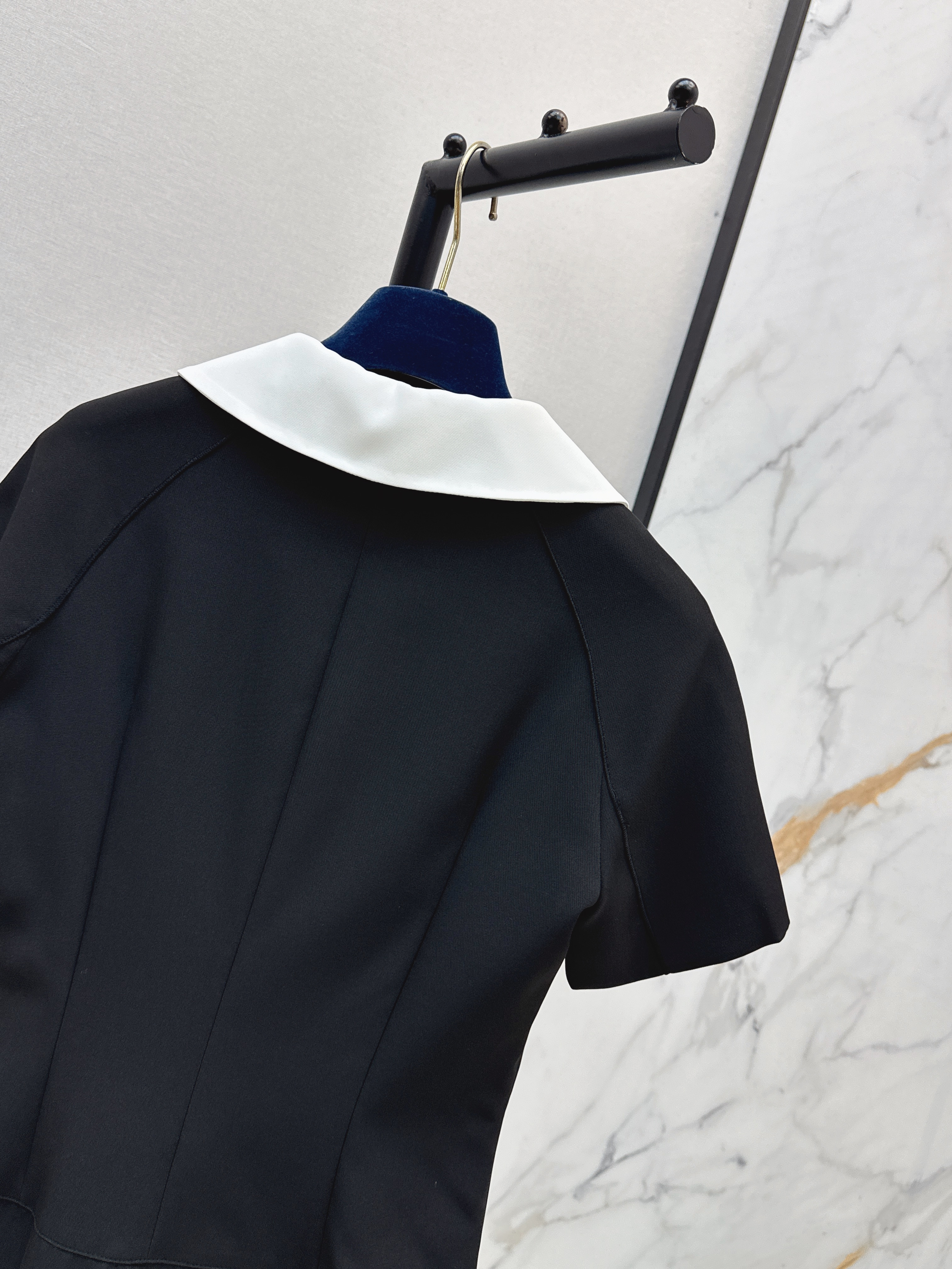 Loui 26ss zip-up dress