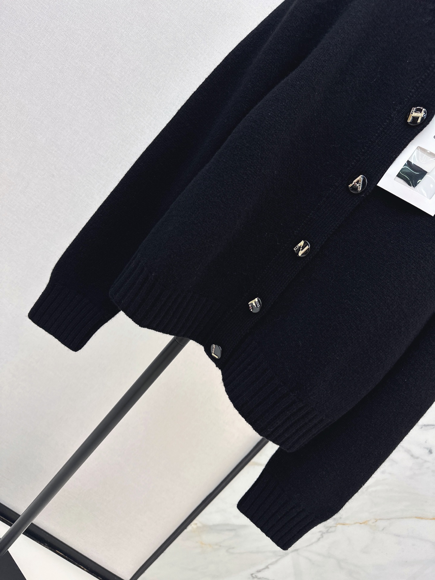 Chan 26ss cashmere knit cardigan