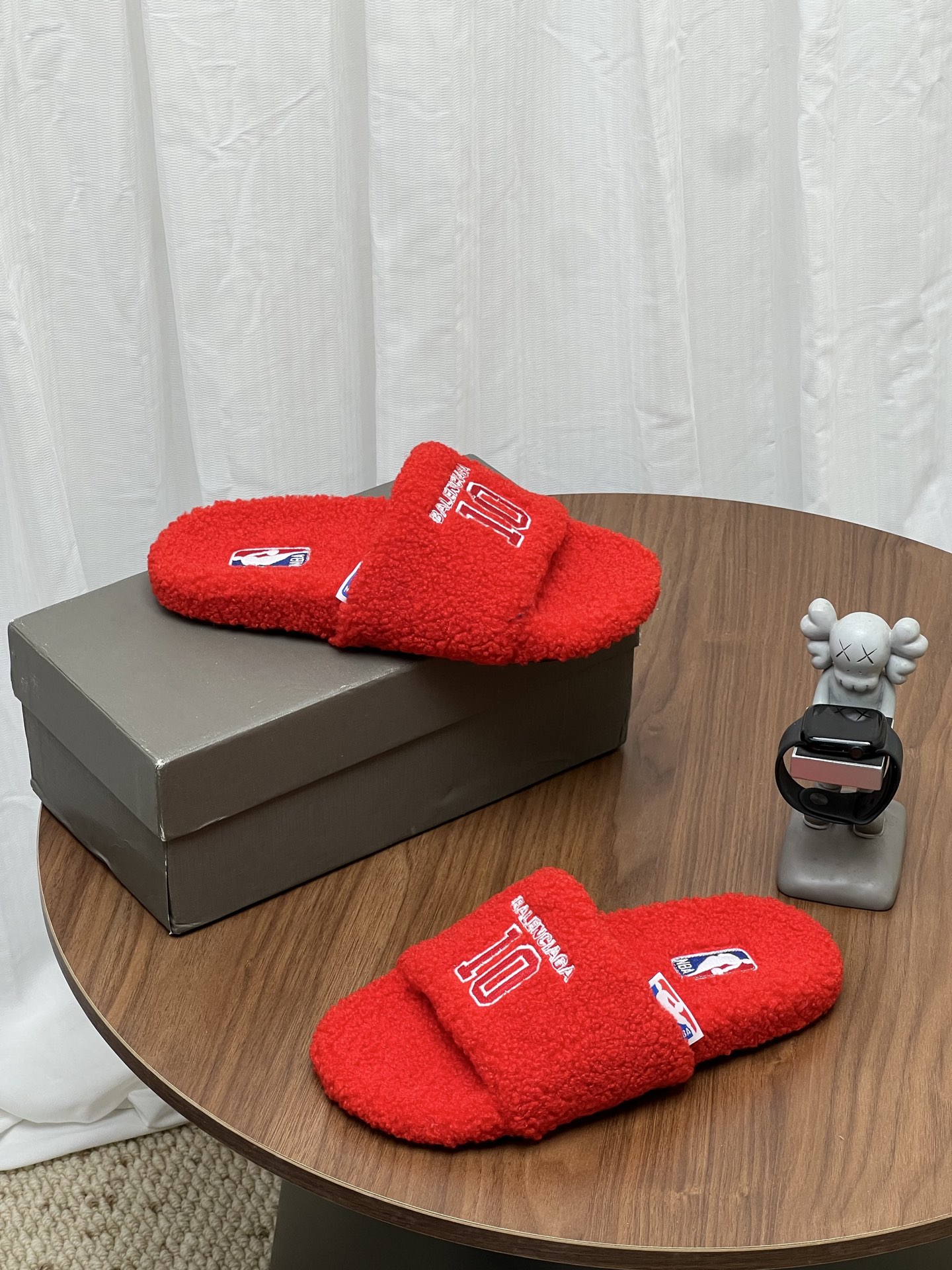 Balen plush slippers