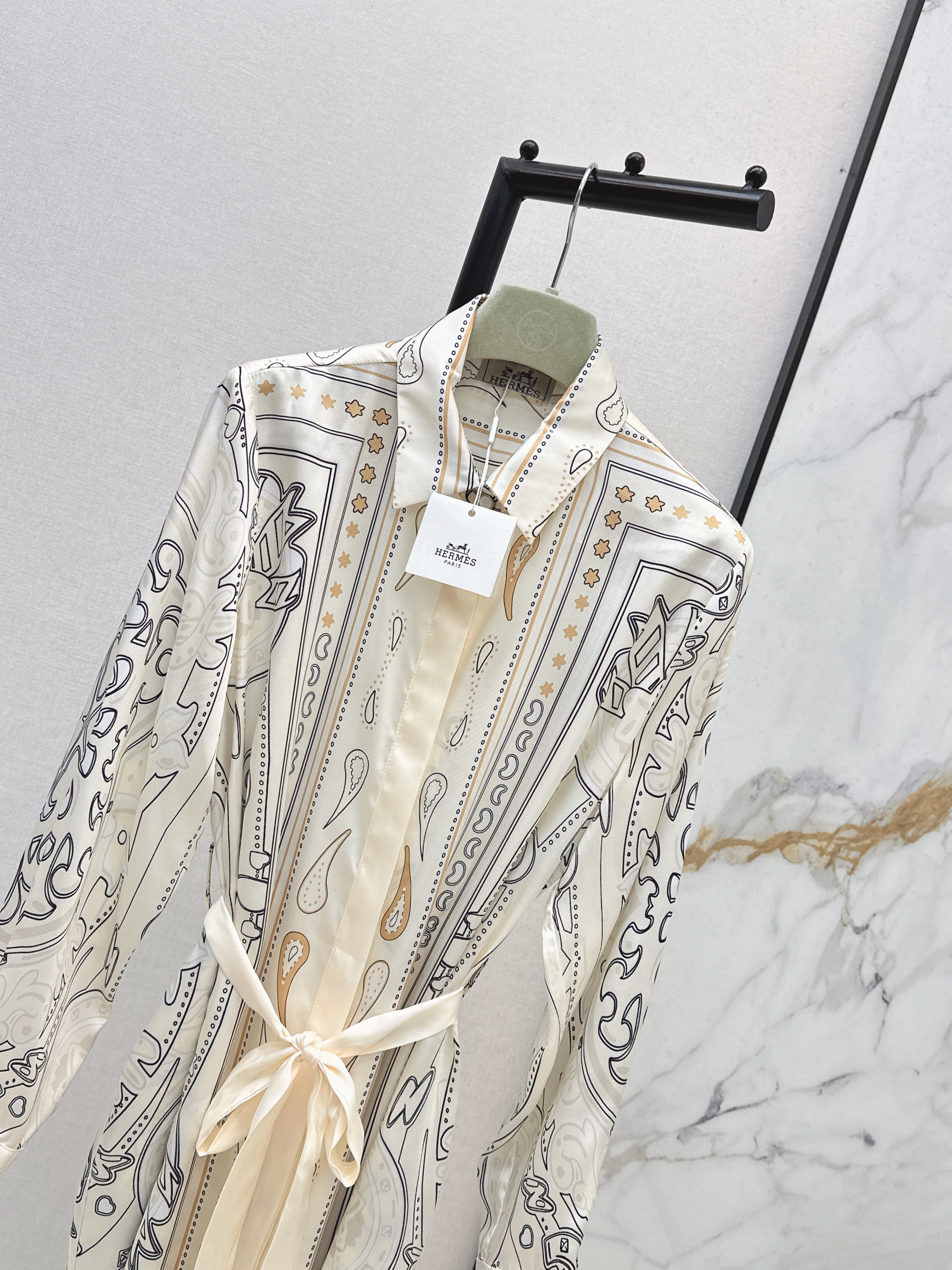 Herm 26ss print belted dress