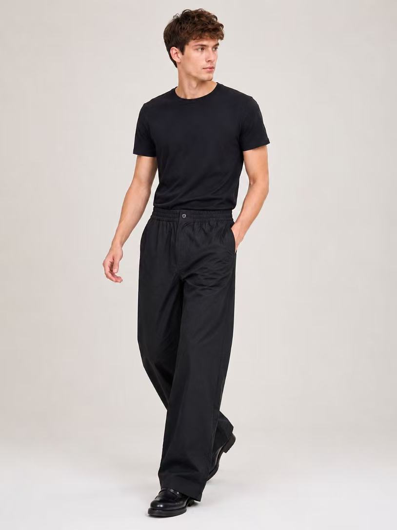 Cel embroidered pants