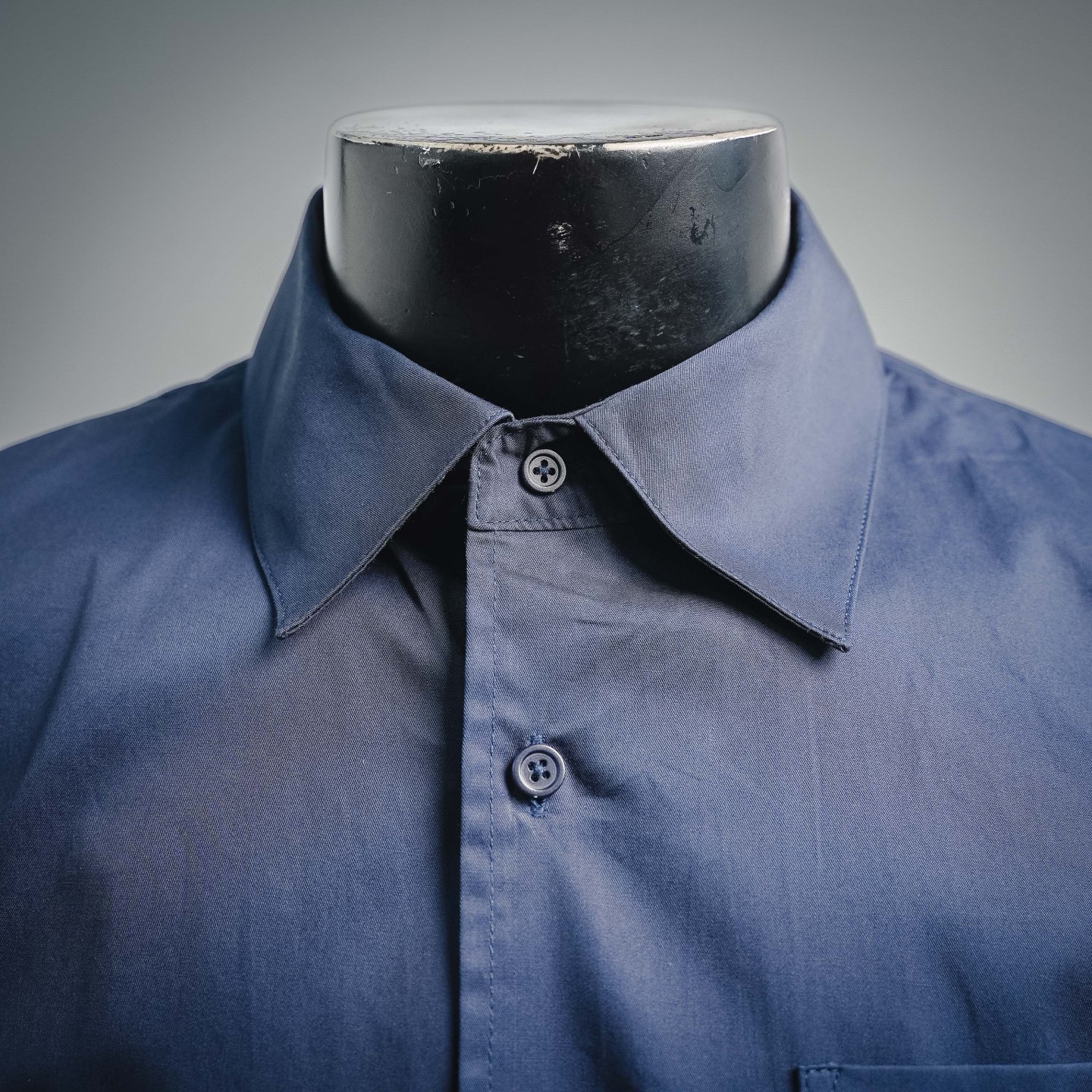 Loe embroidered long-sleeved shirts