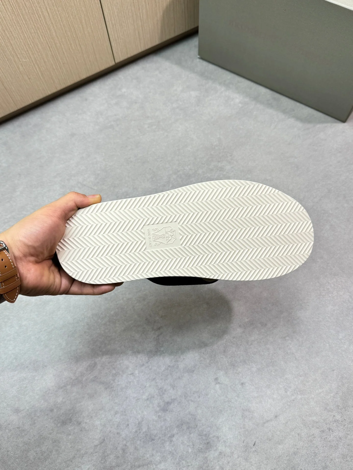 Brunello 25ss leather slippers