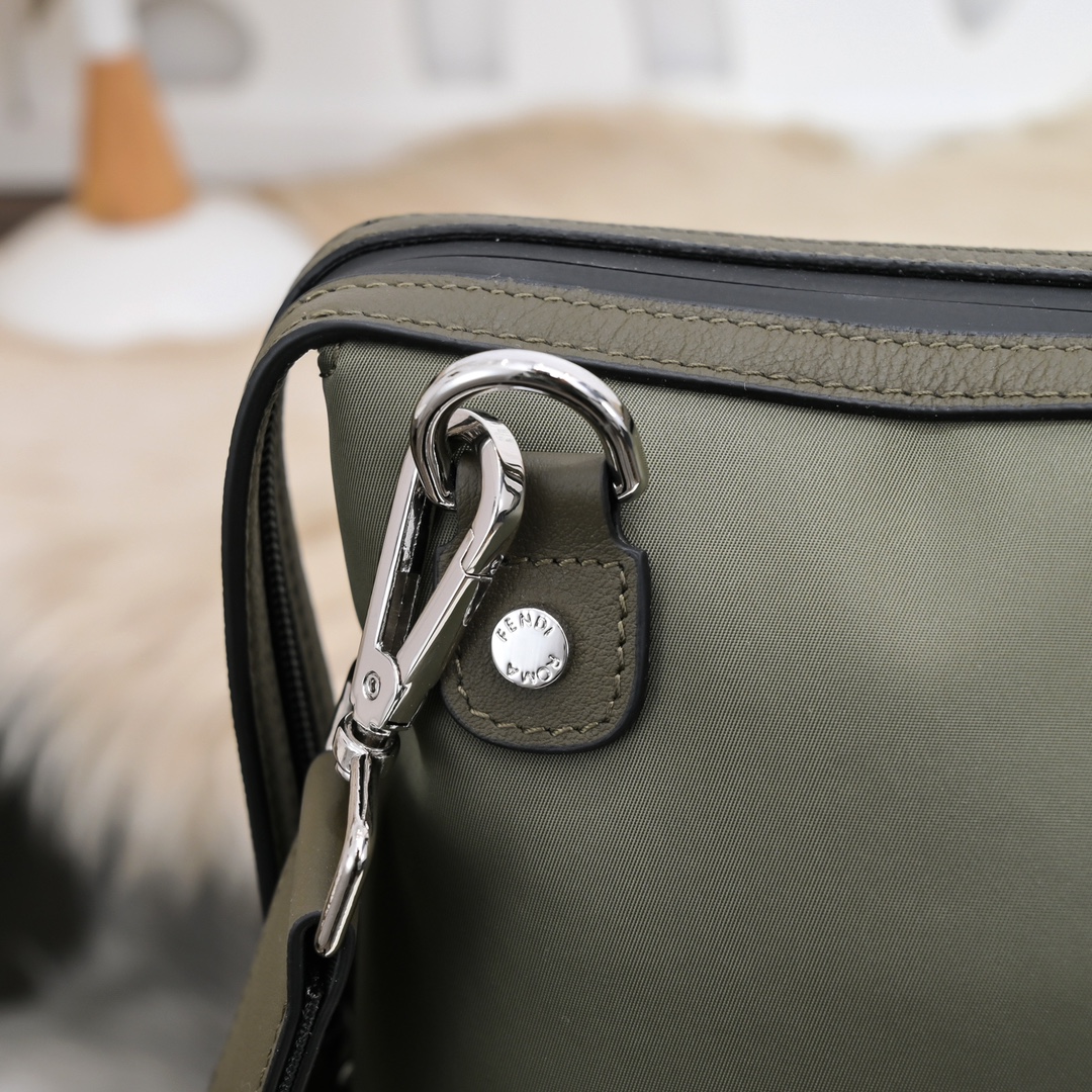 Fend travel bag