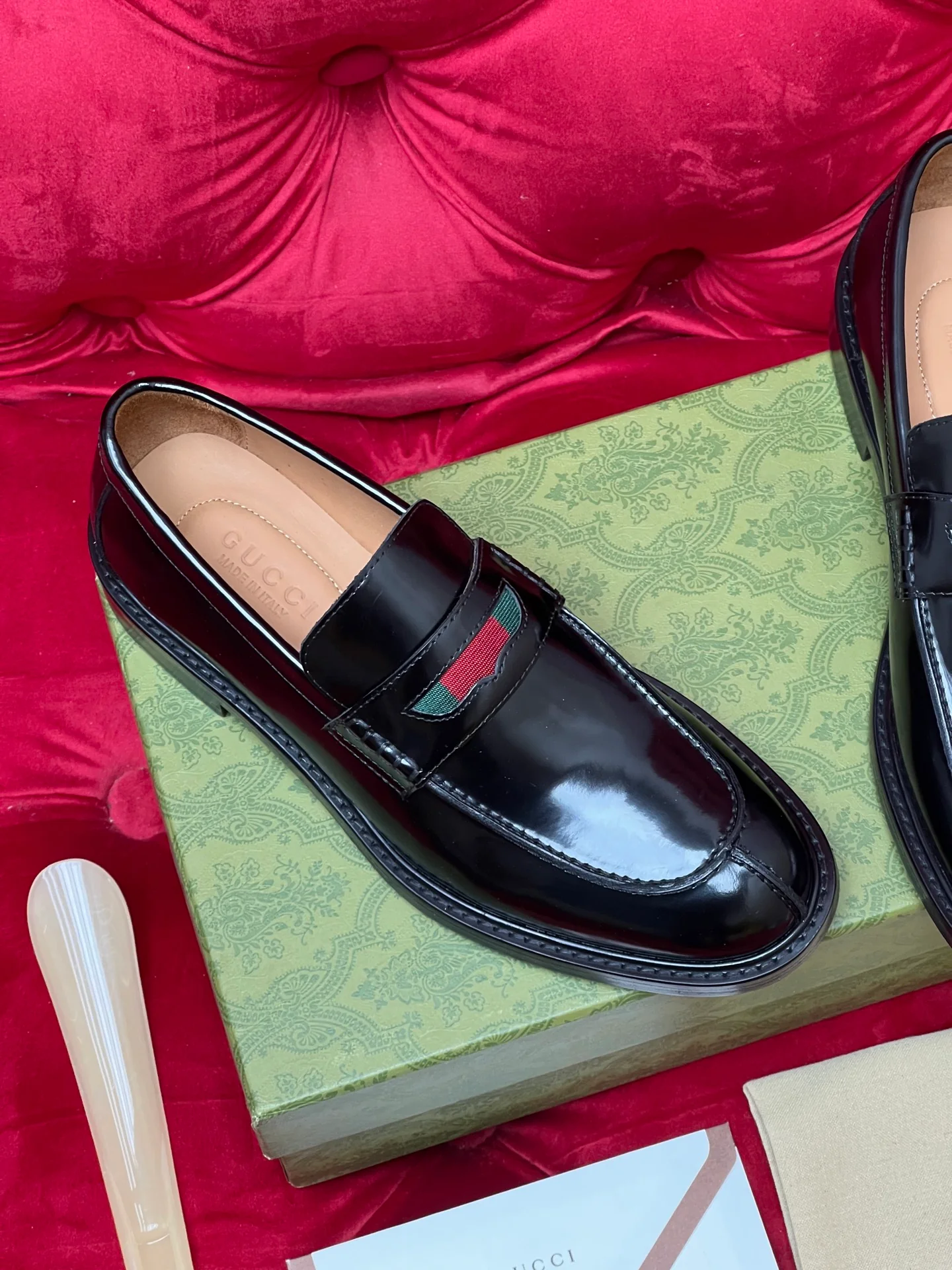 Guc leather shoes