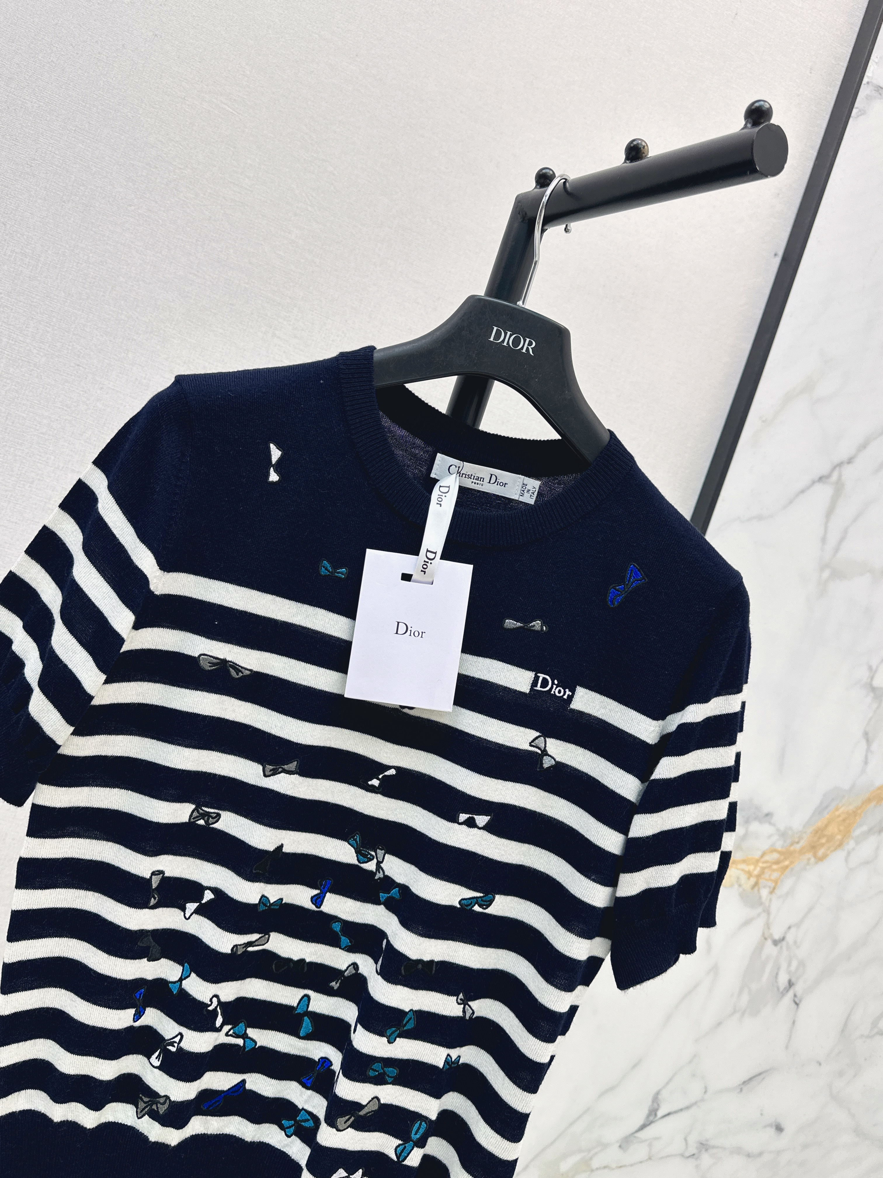 CD 26ss bow embroidery knit sweater