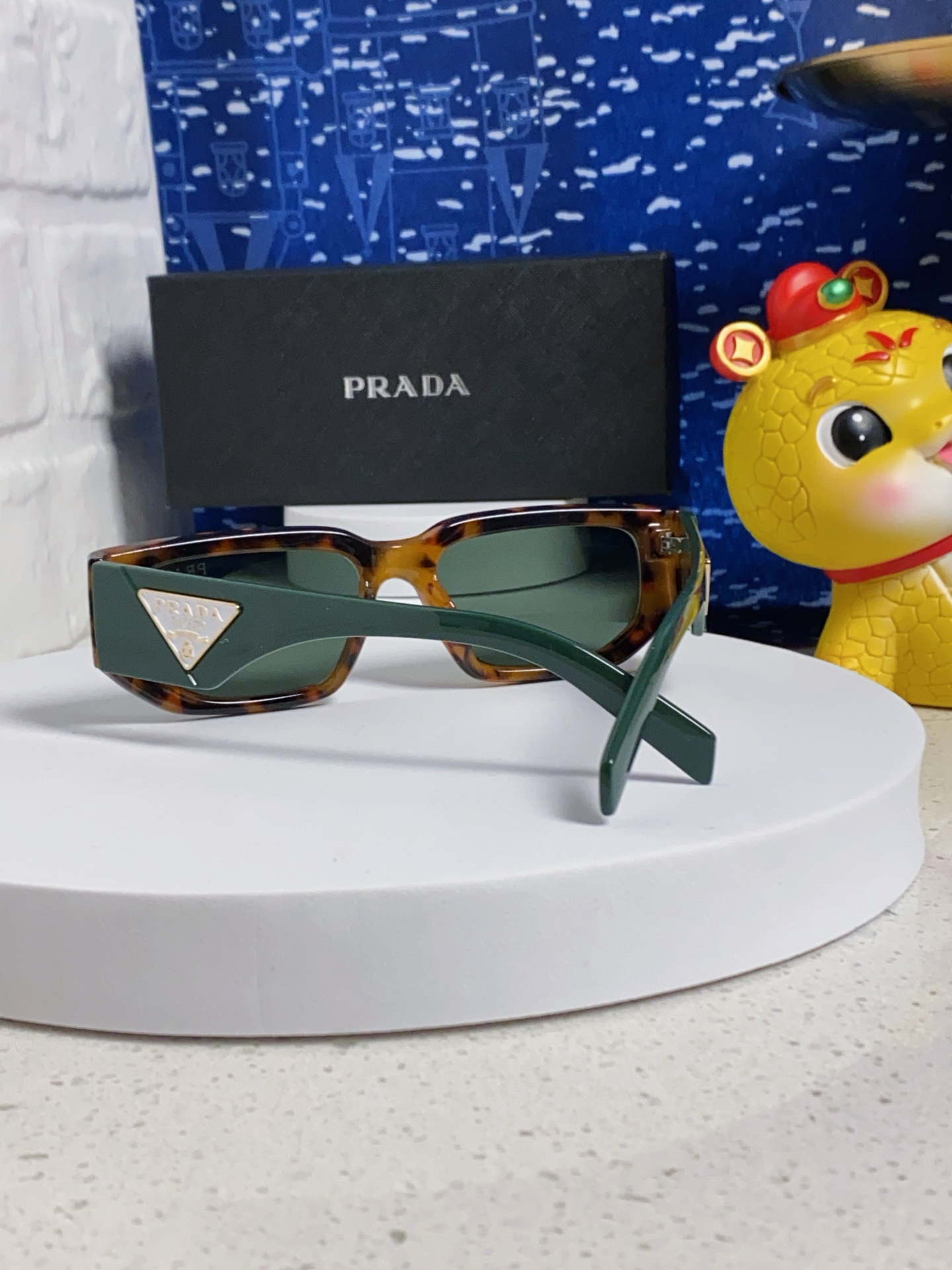 Pra sunglasses