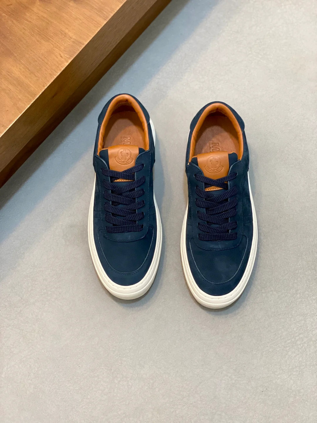 Mon retro sneakers