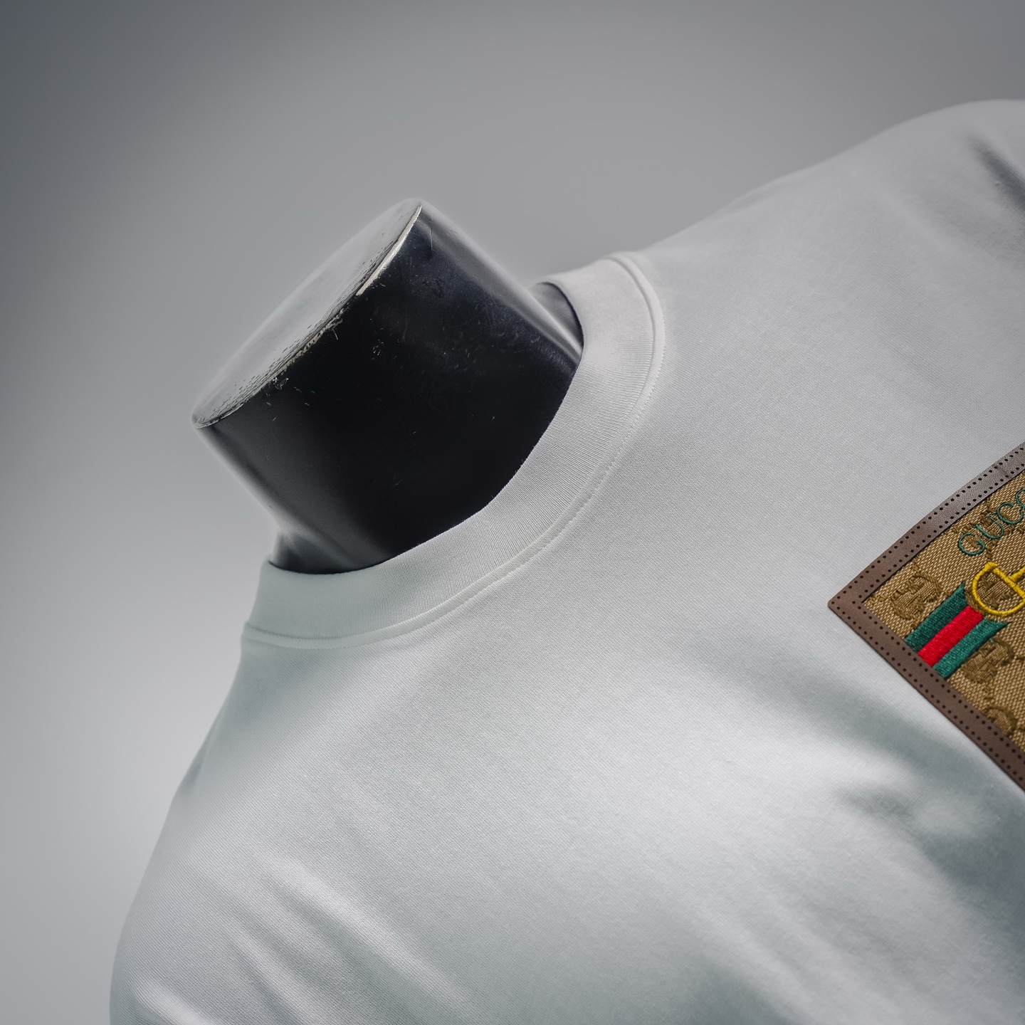 Guc pocket patch t-shirt
