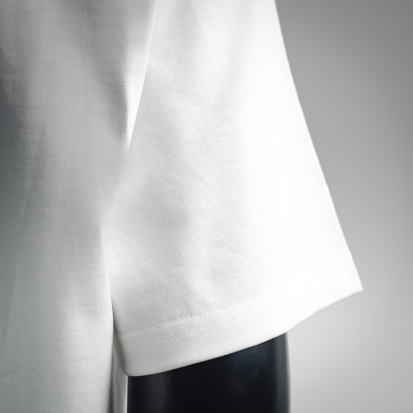 Mon letter graffiti t-shirt