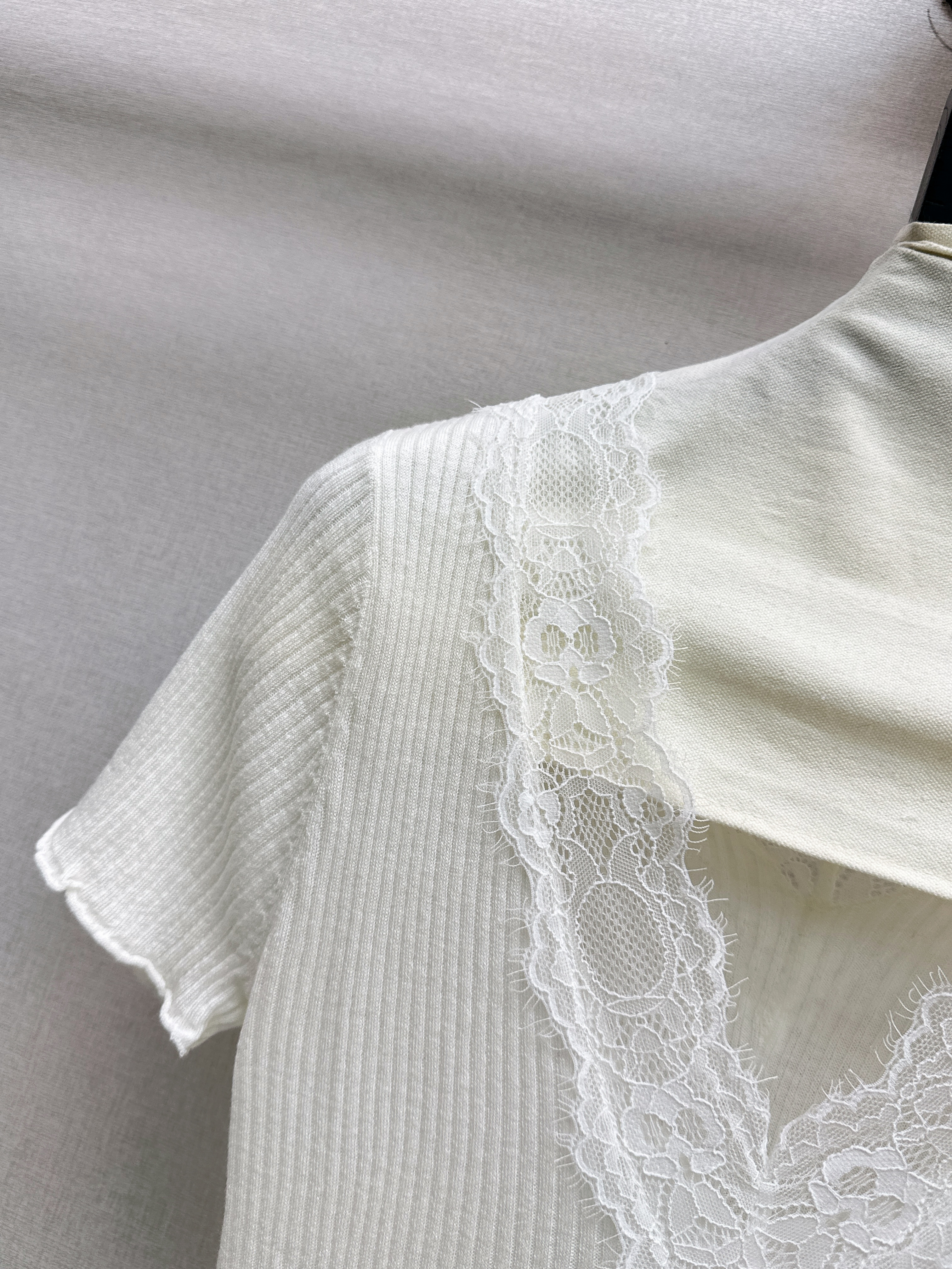 ES 26ss contract lace knitwear