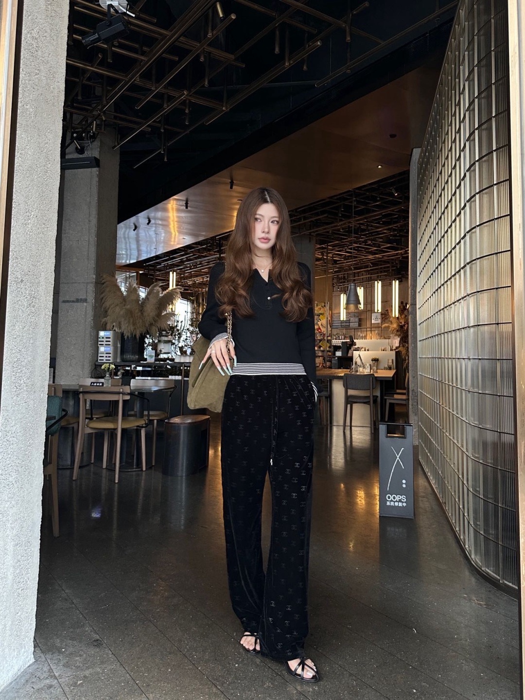 Chan 26fw velvet pants