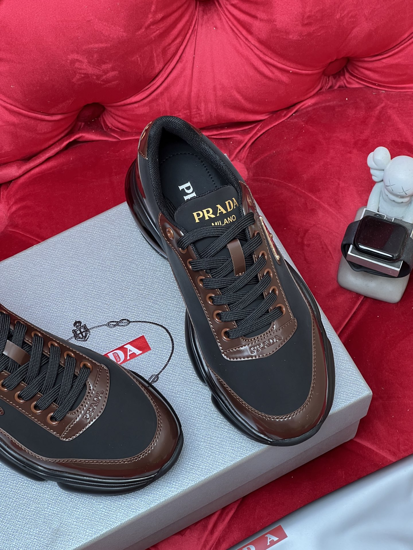 Pra letther sneakers