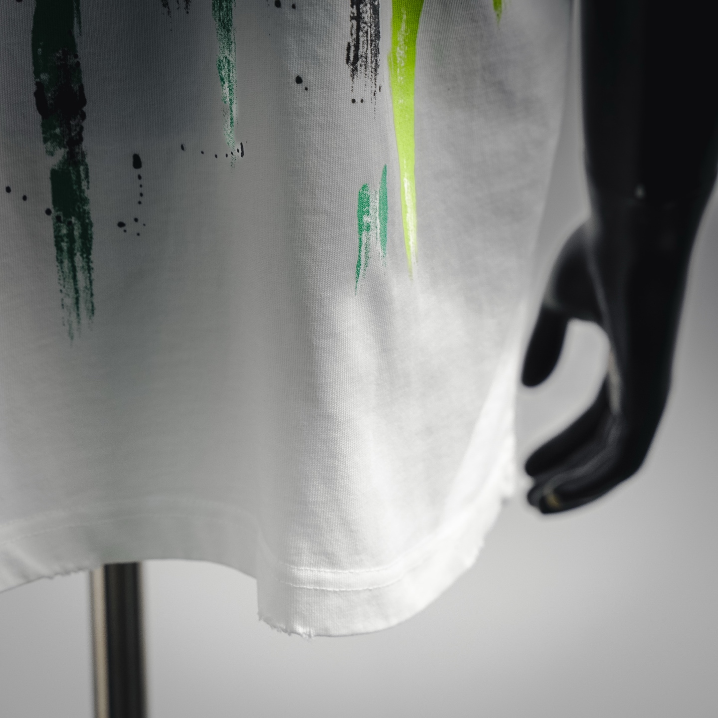 Chrome washed applique t-shirt
