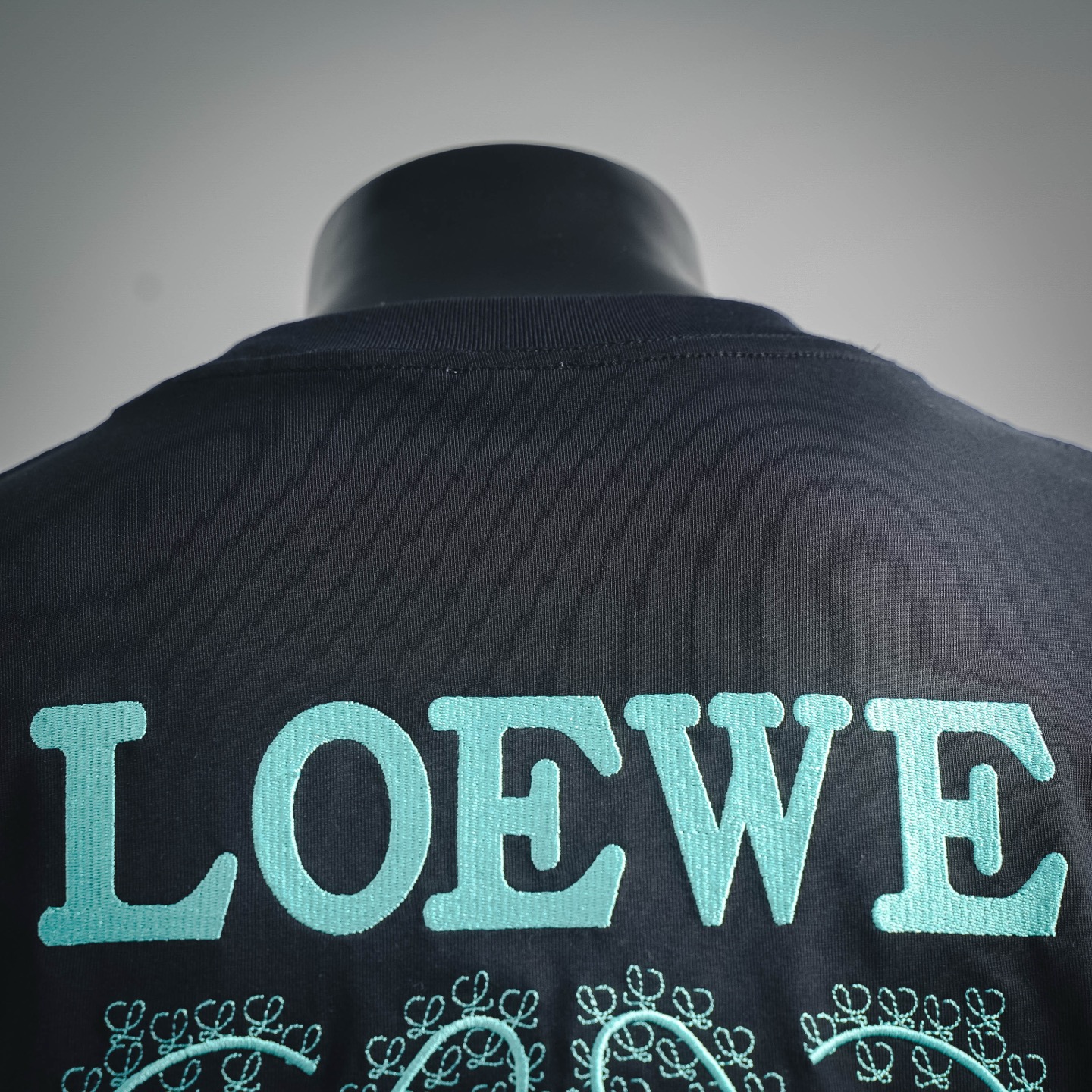 Loe embroidery t-shirt