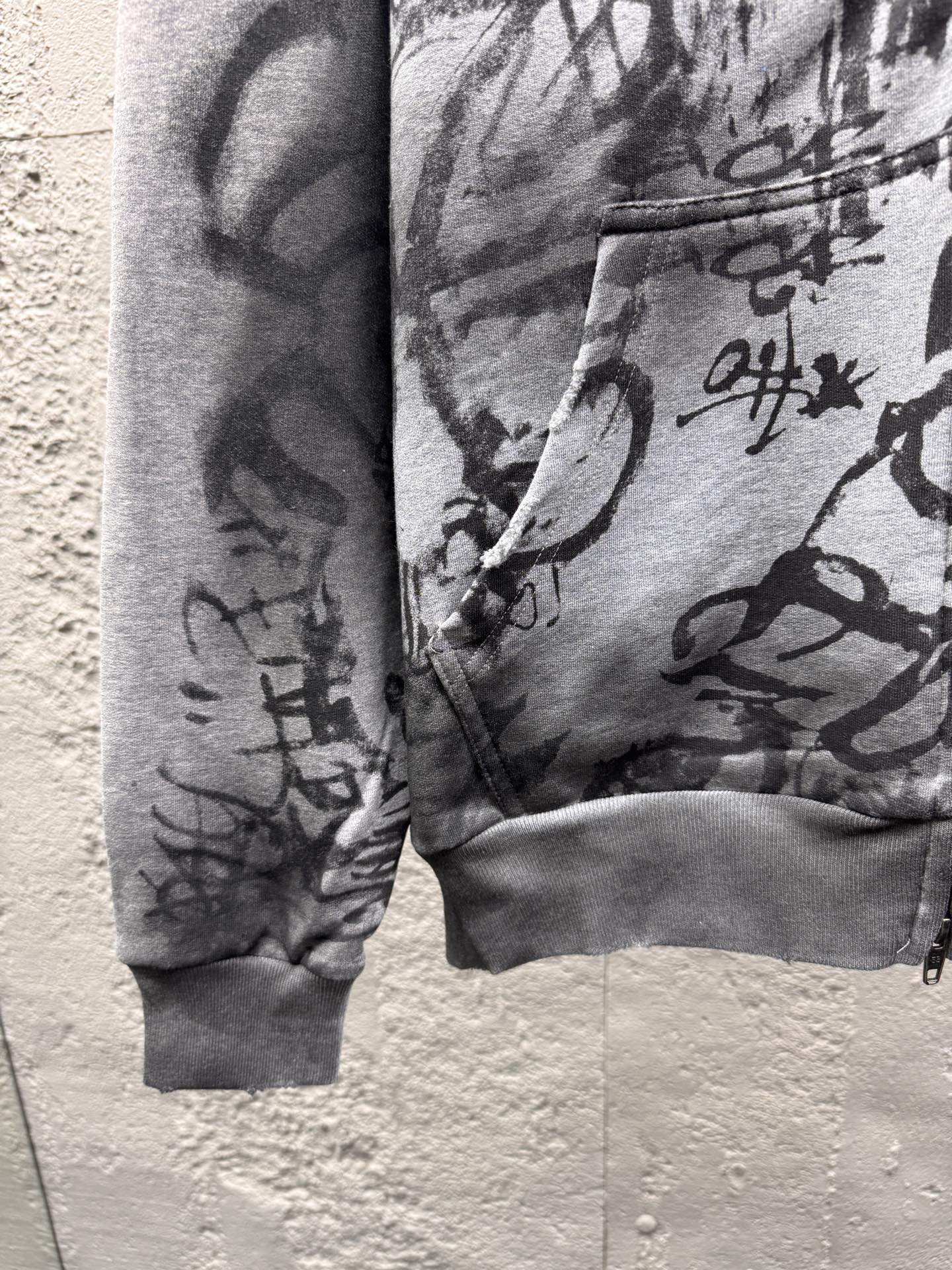 Balen graffiti-print jacket