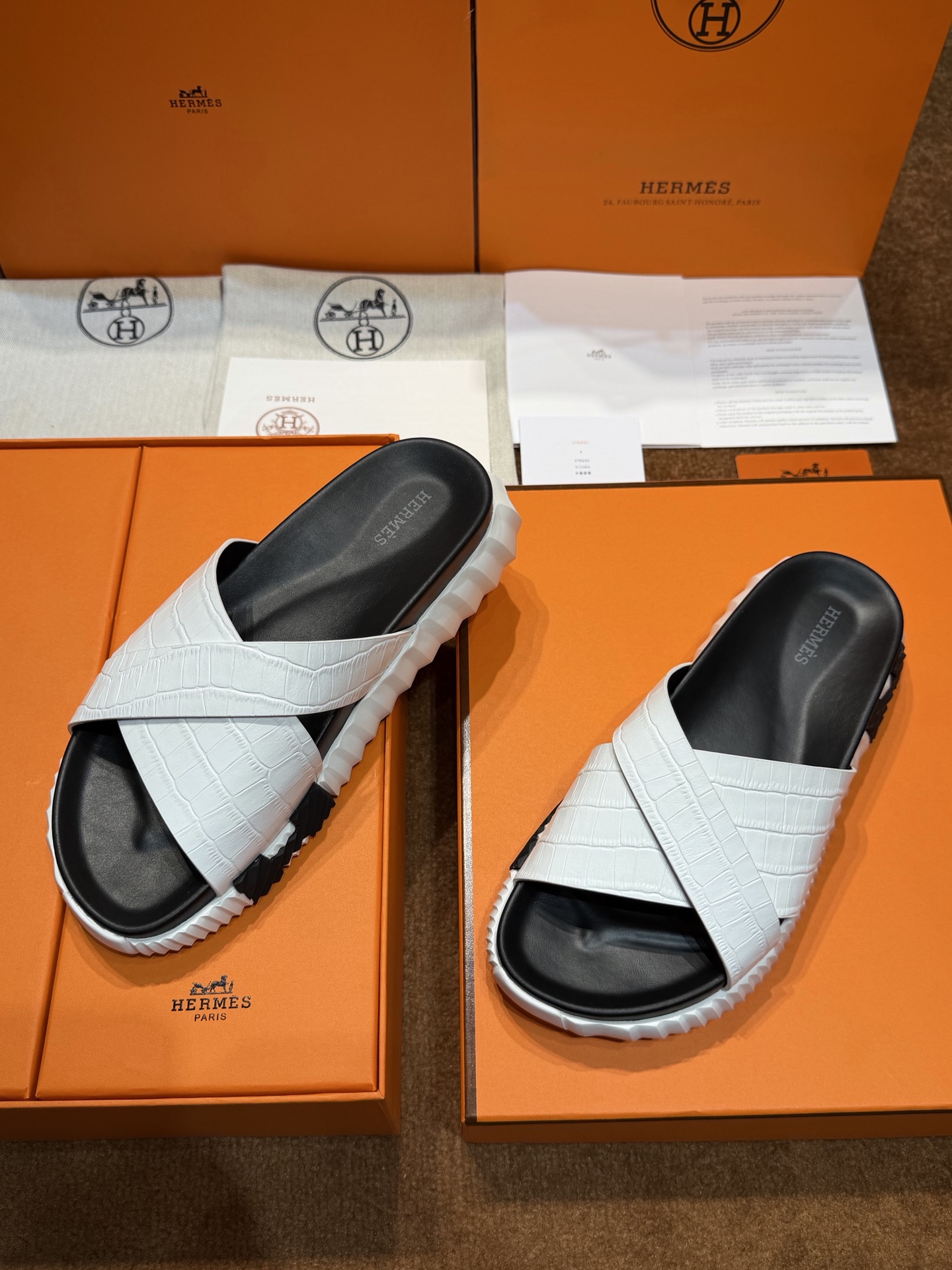 Herm slippers