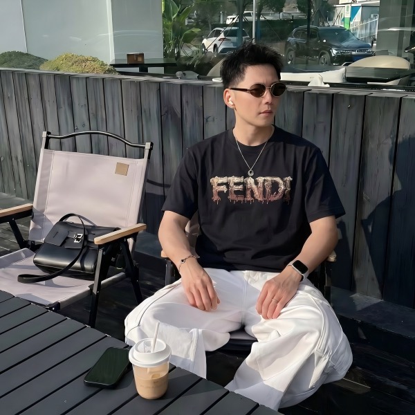 Fend letter embroidered t-shirt