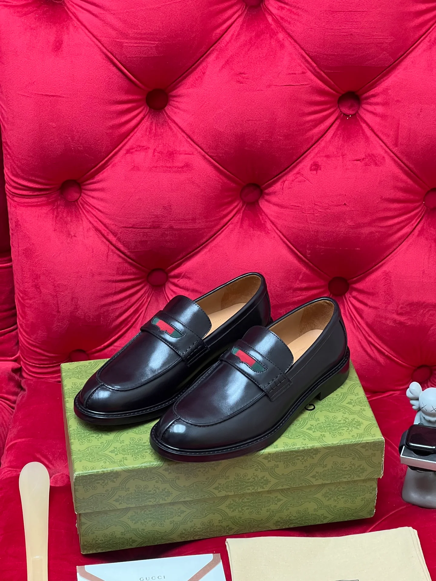 Guc leather shoes