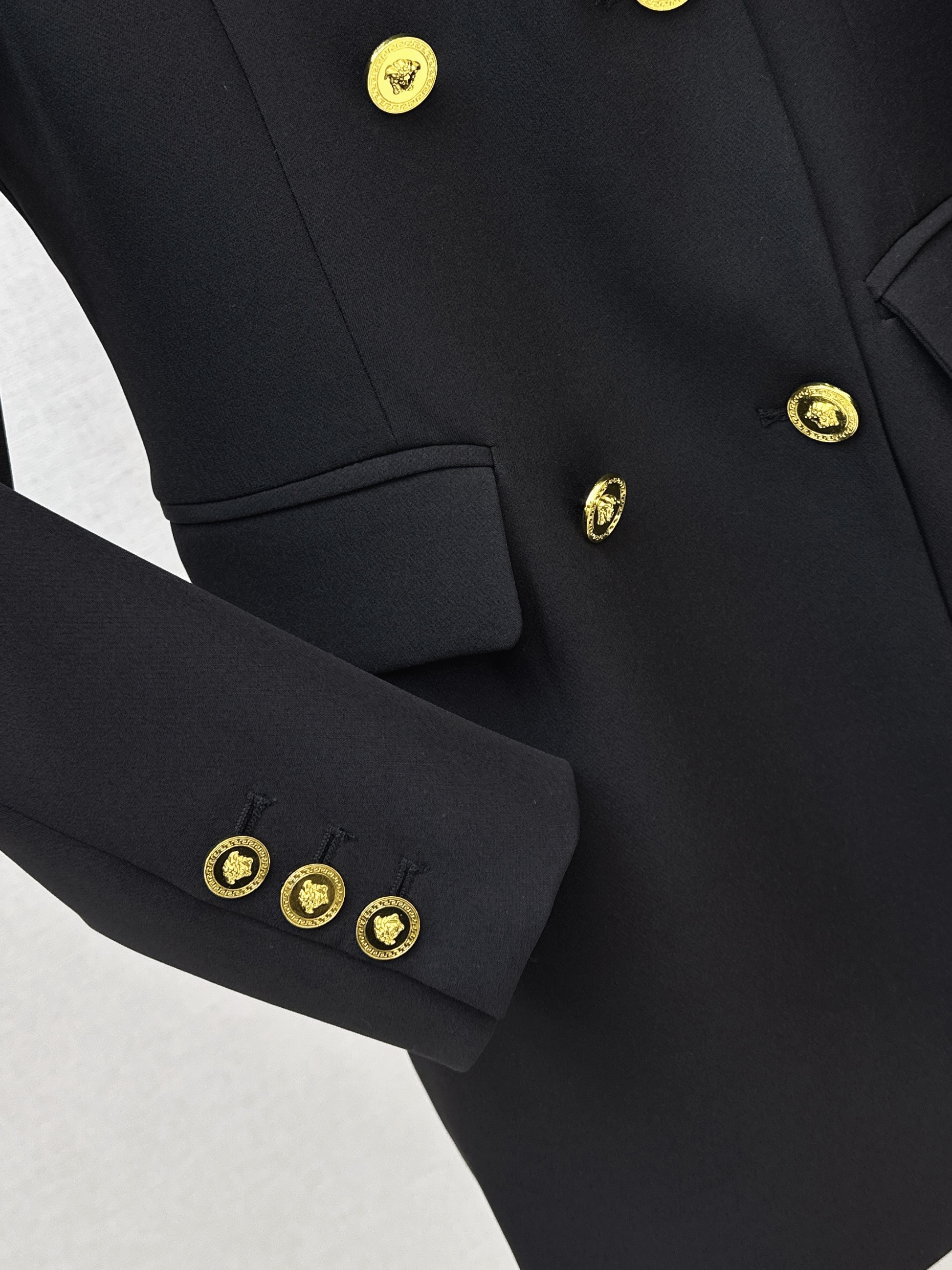 Ver 26ss button dress