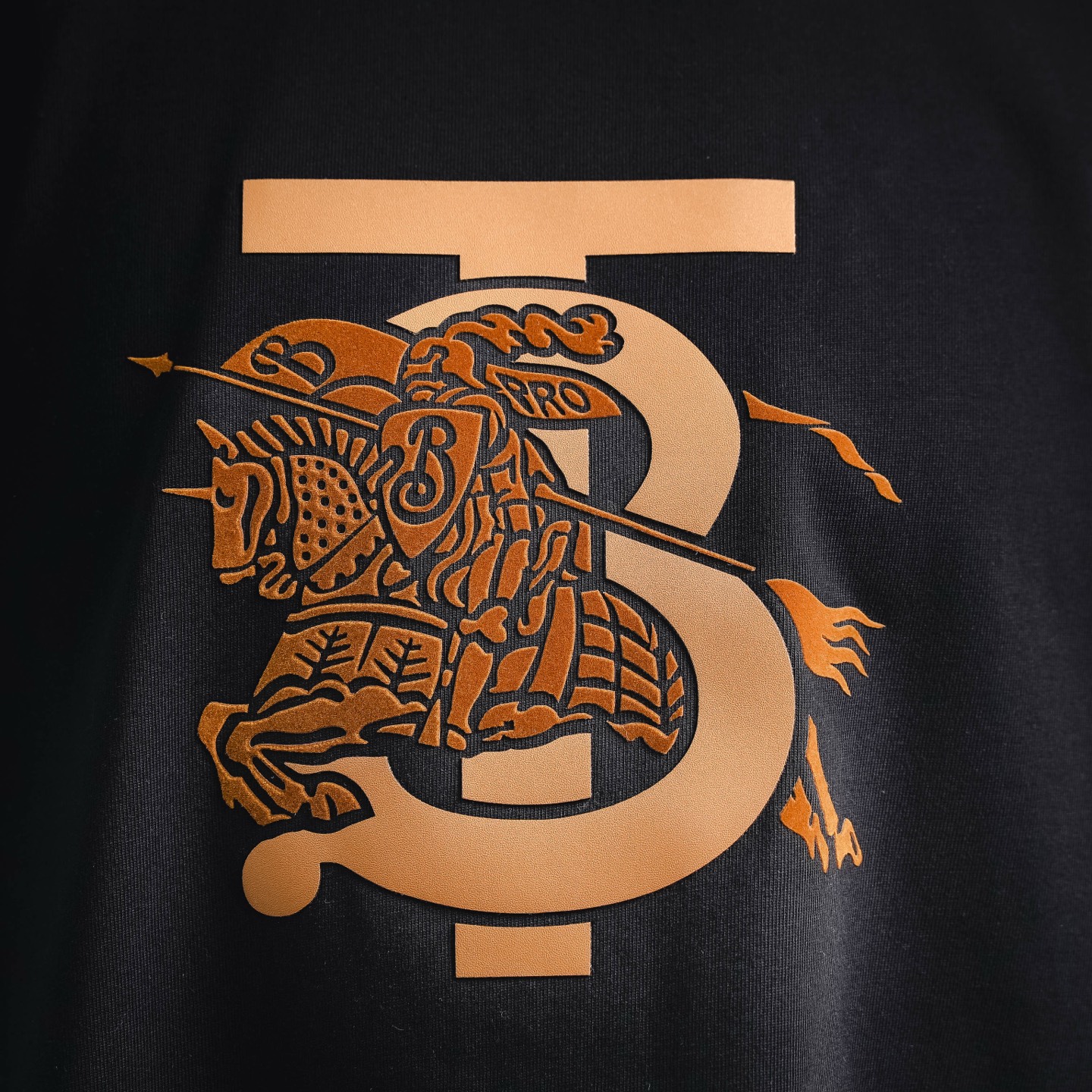 Bur flocked t-shrit
