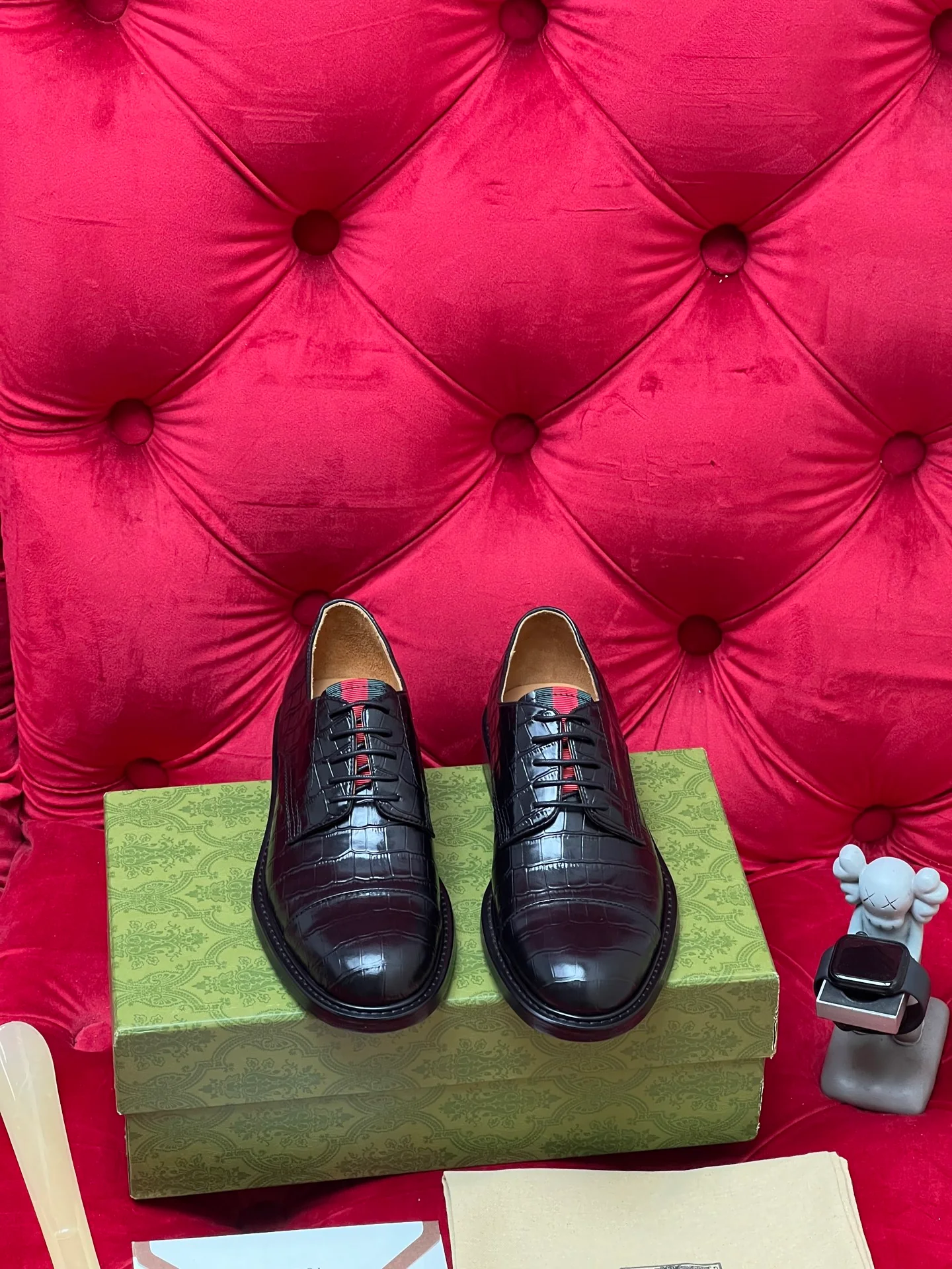 Guc leather shoes