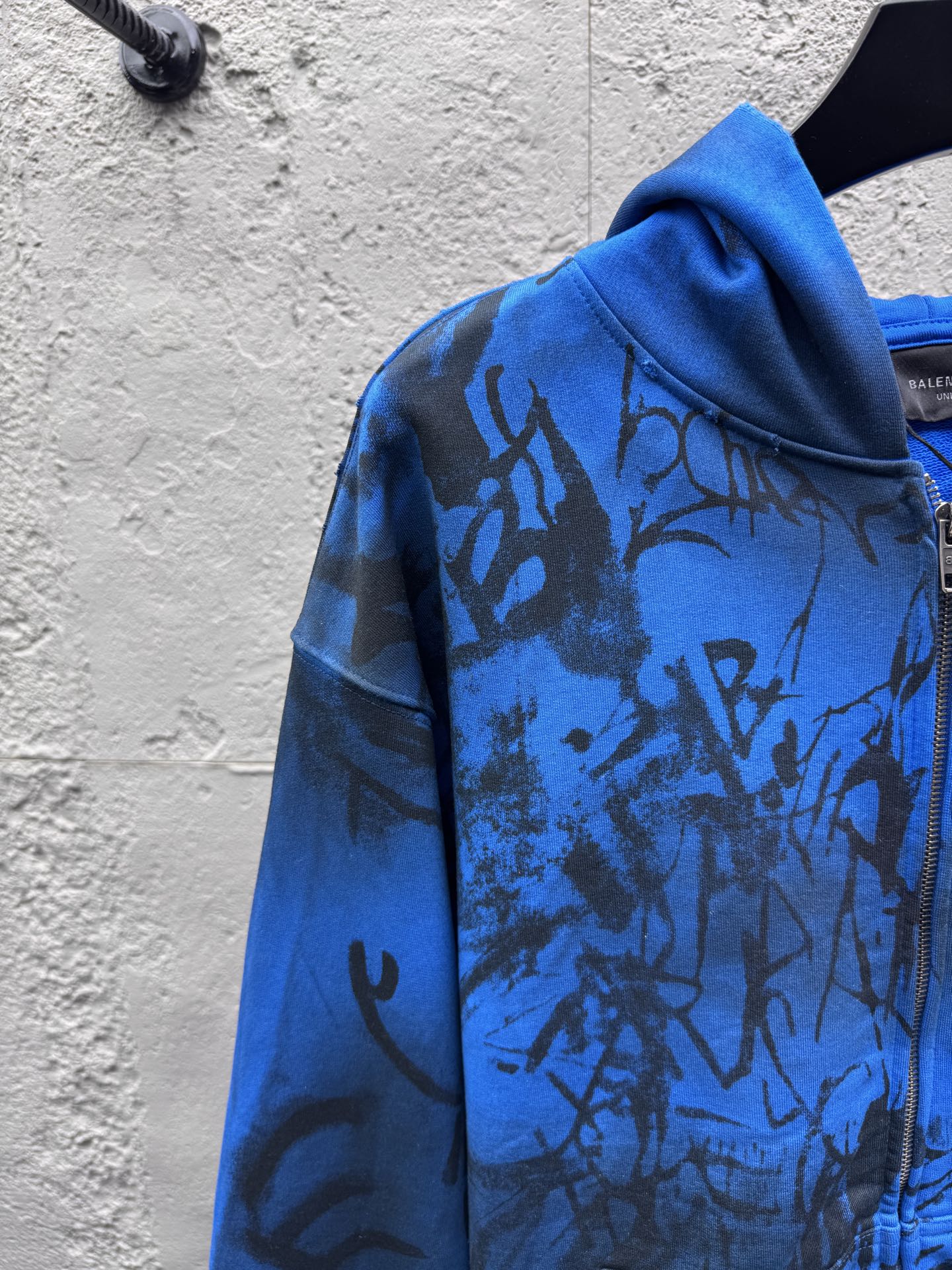 Balen graffiti-print jacket