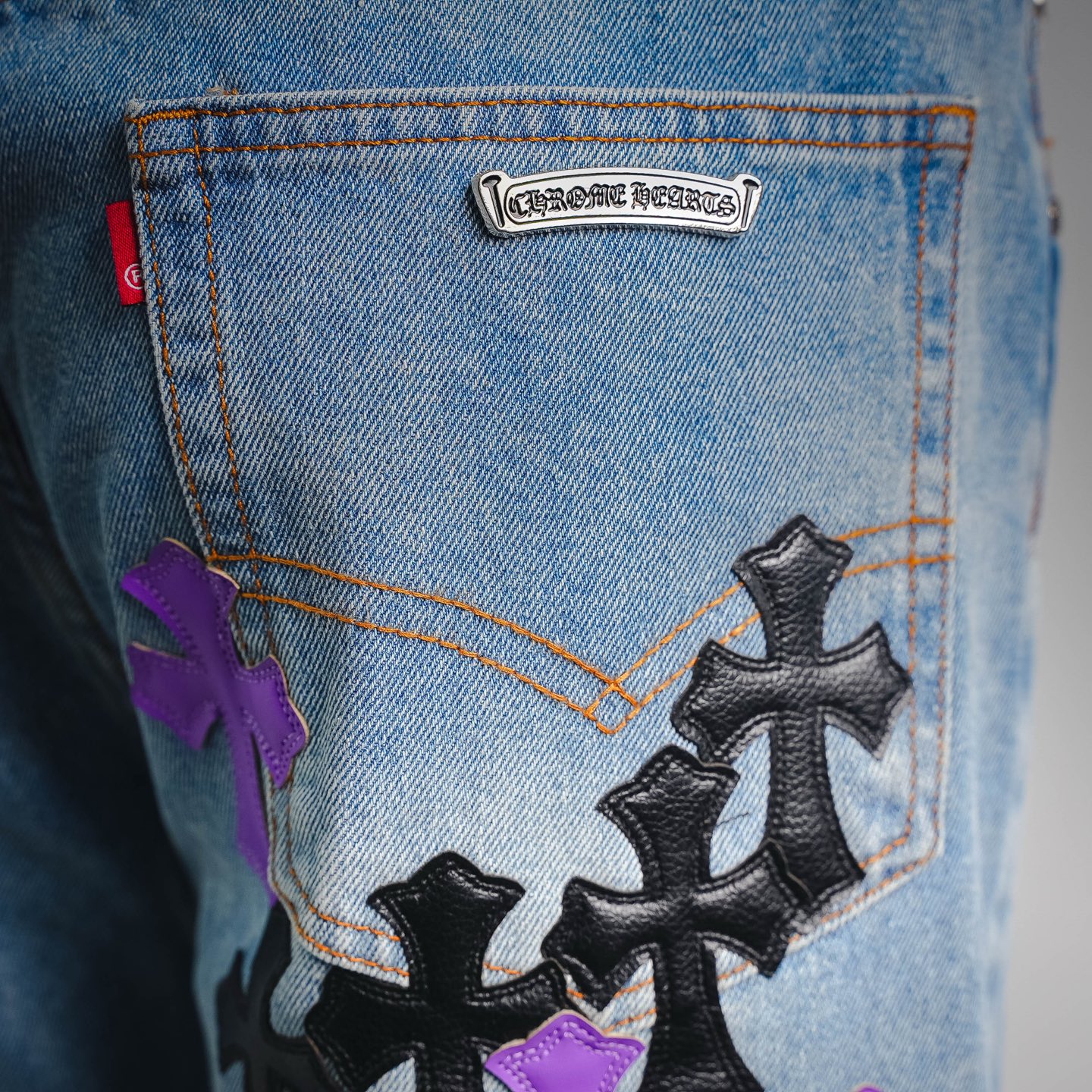 Chrome applique jeans