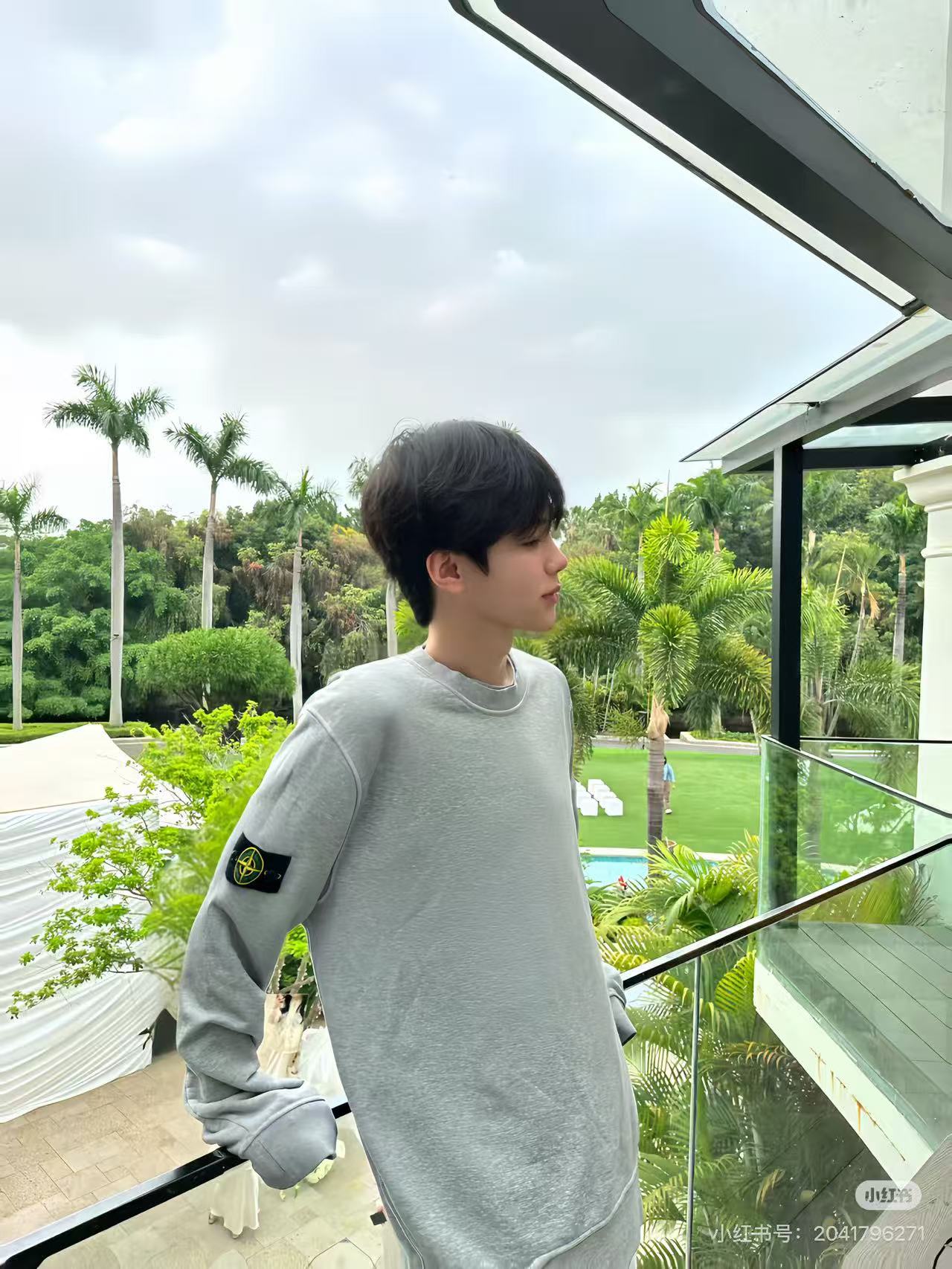 Stone logo badge sweatshirt