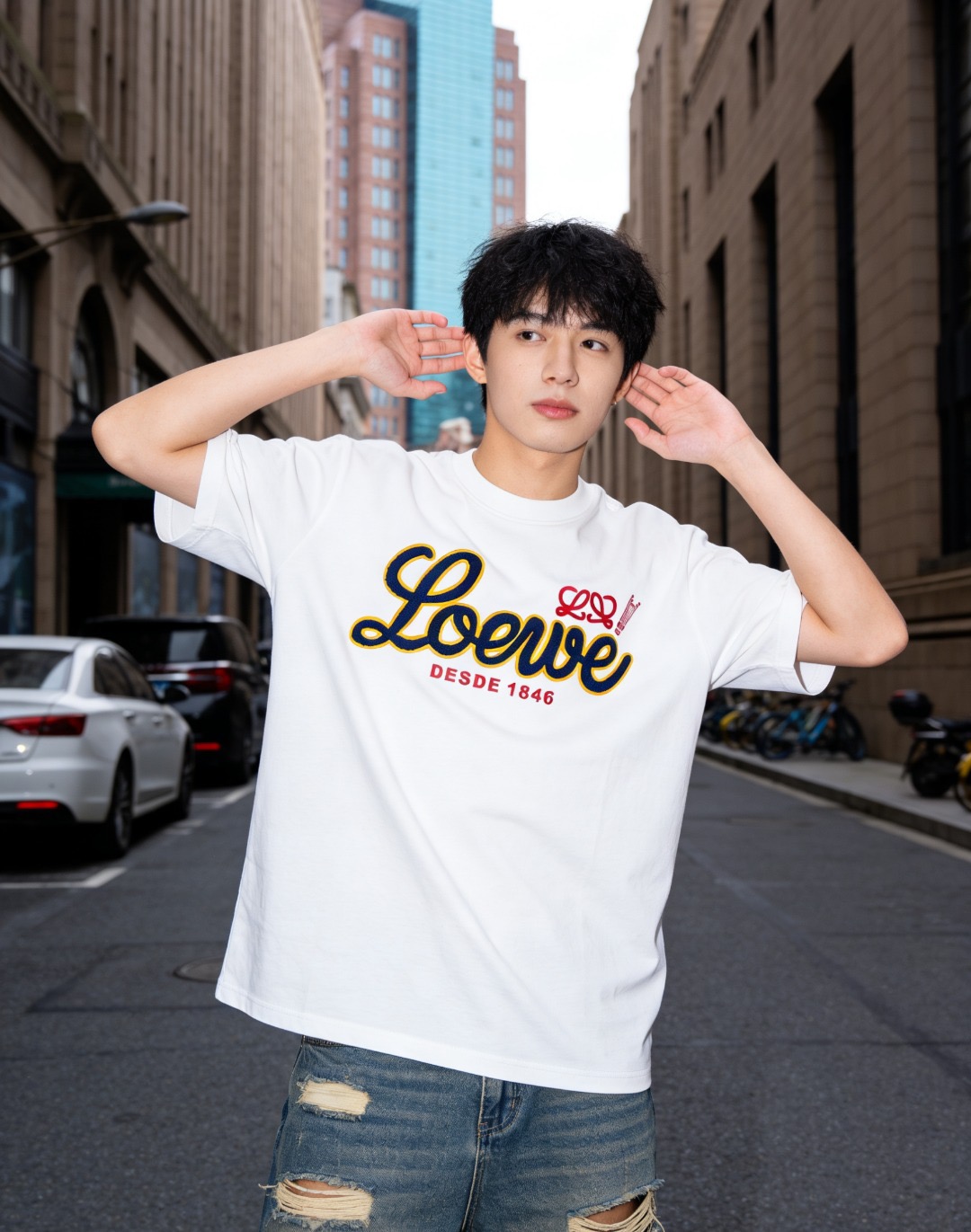 Loe patch letter t-shirt