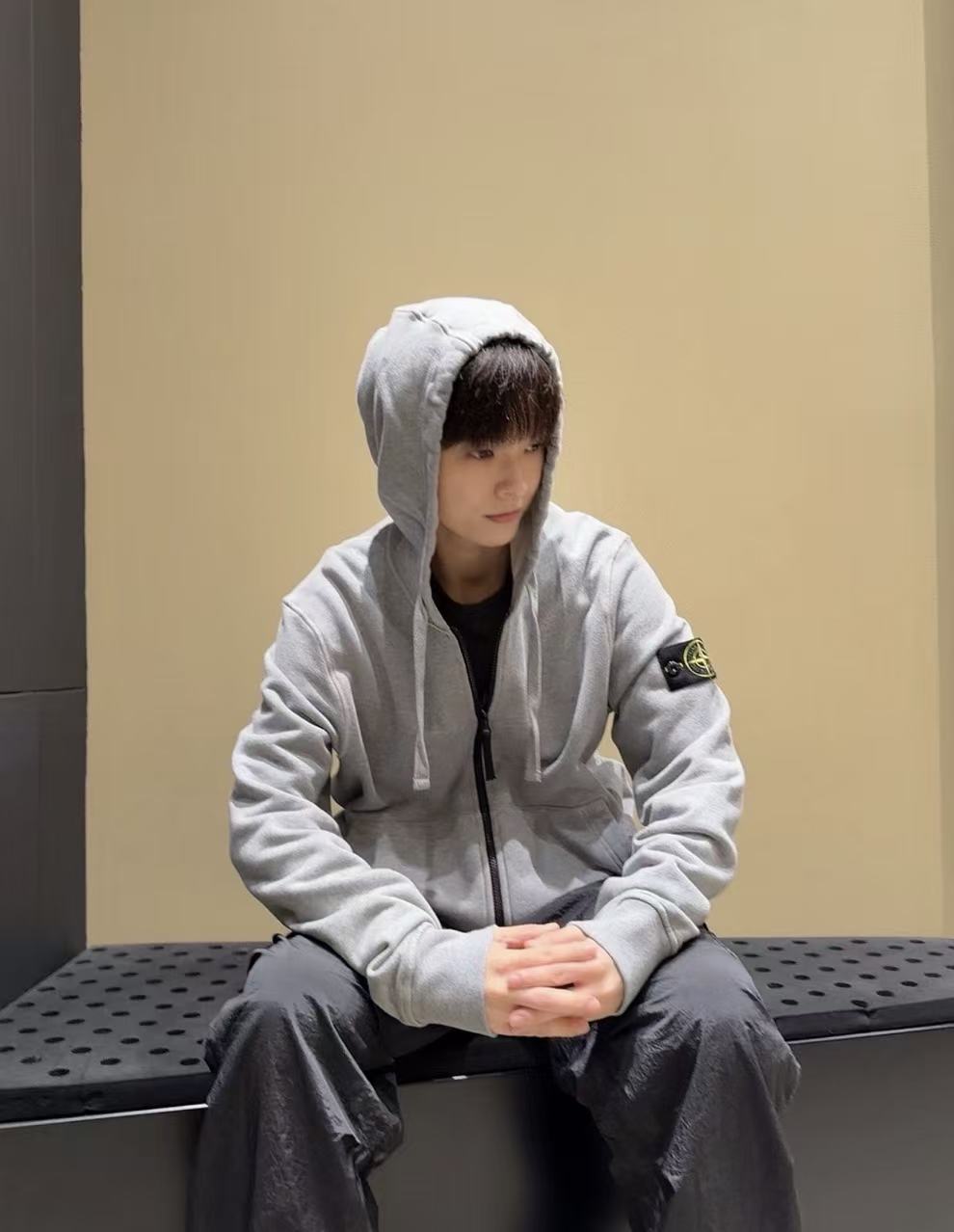 Stone zip-up cardigan hoodie