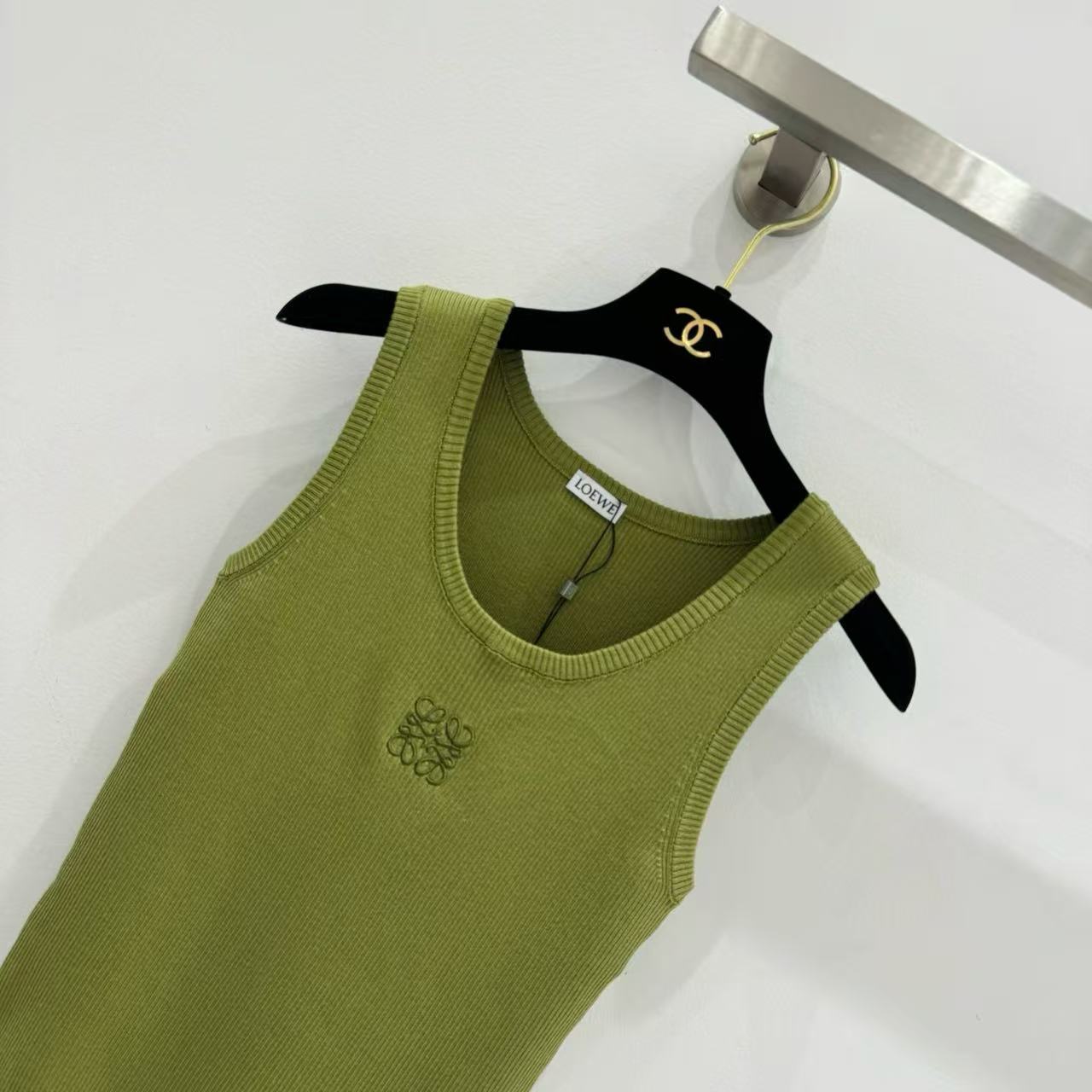 Loe 26ss tank top