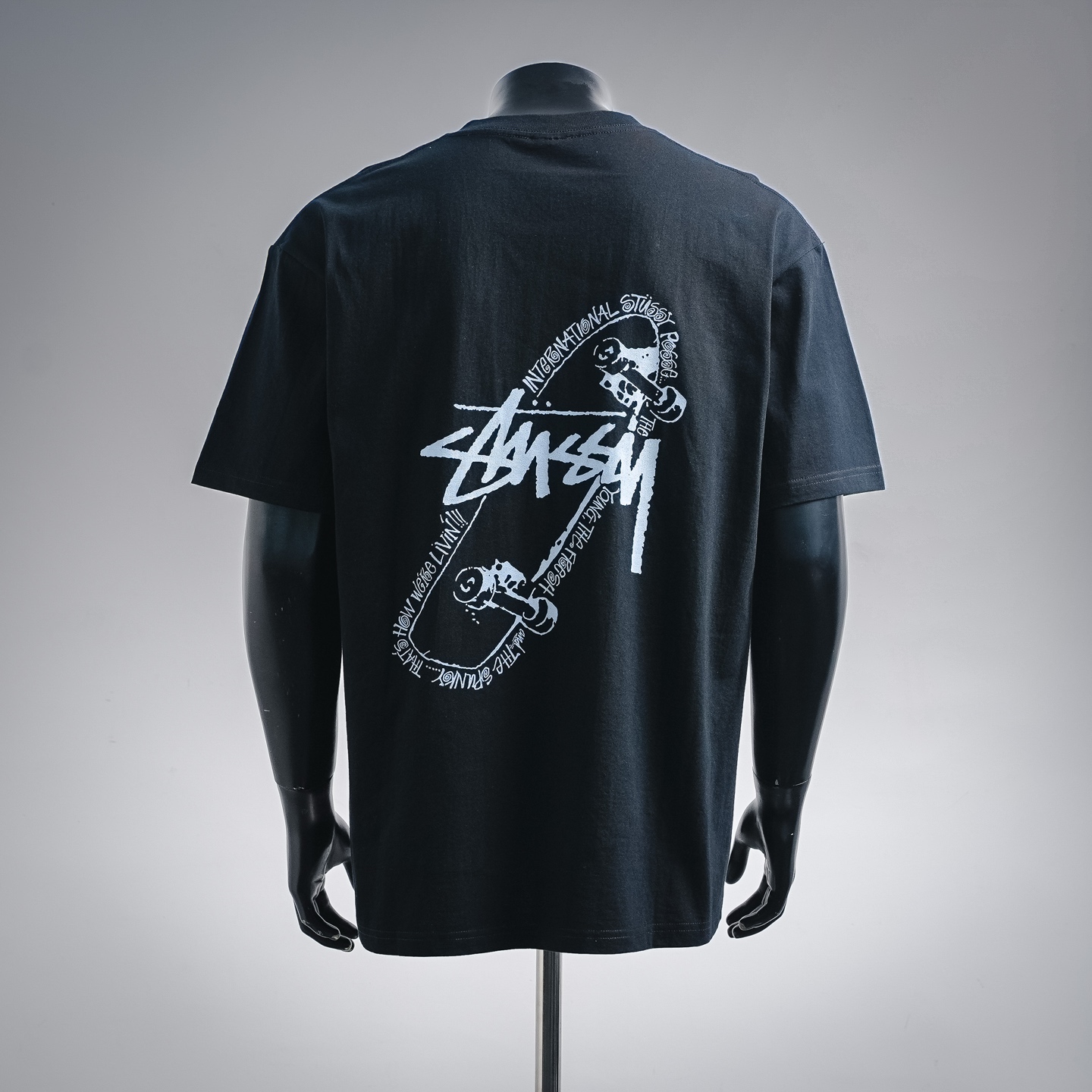 Stus graffiti-print t-shirt