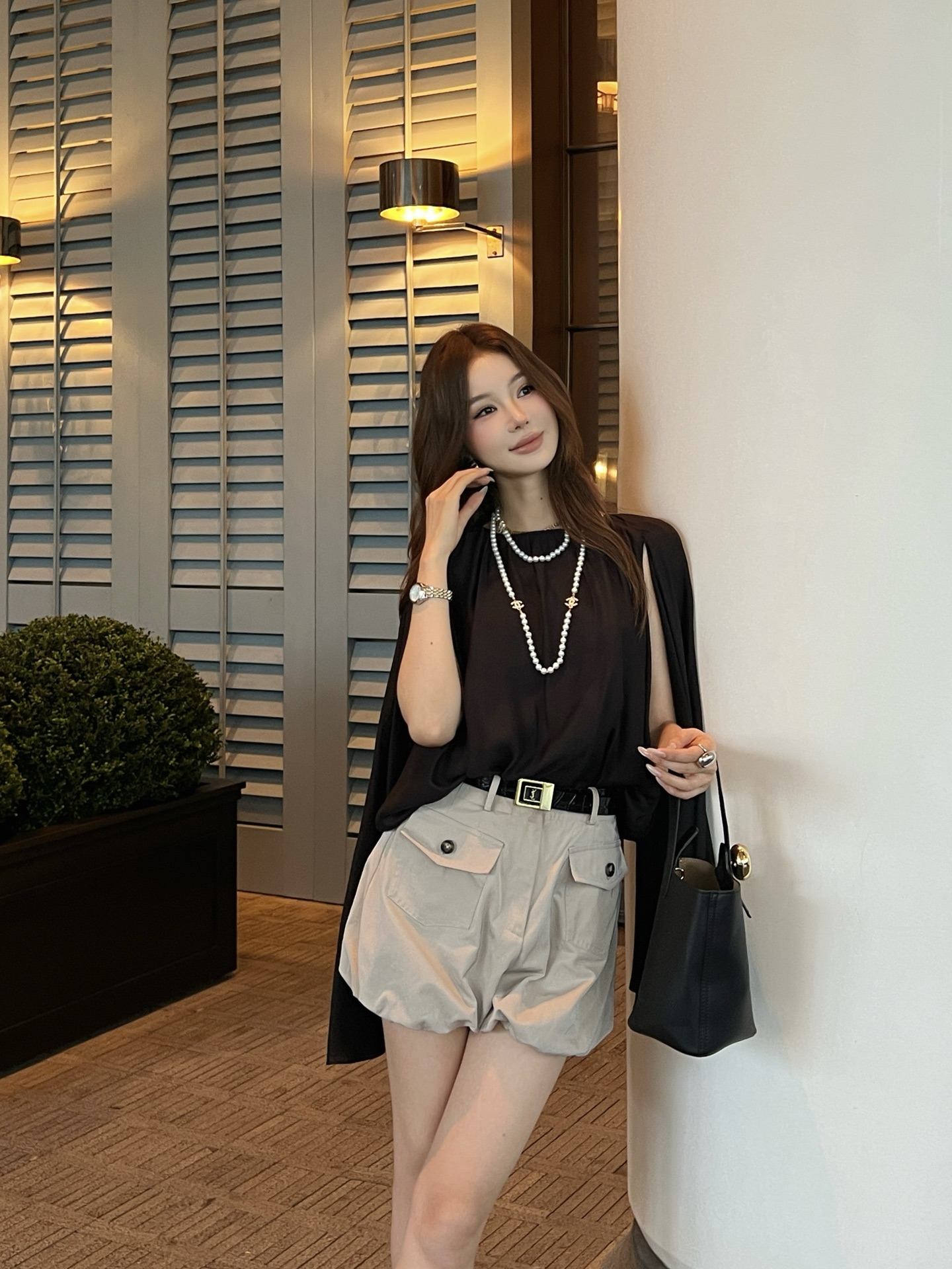 Chol 26ss cape sleeve top