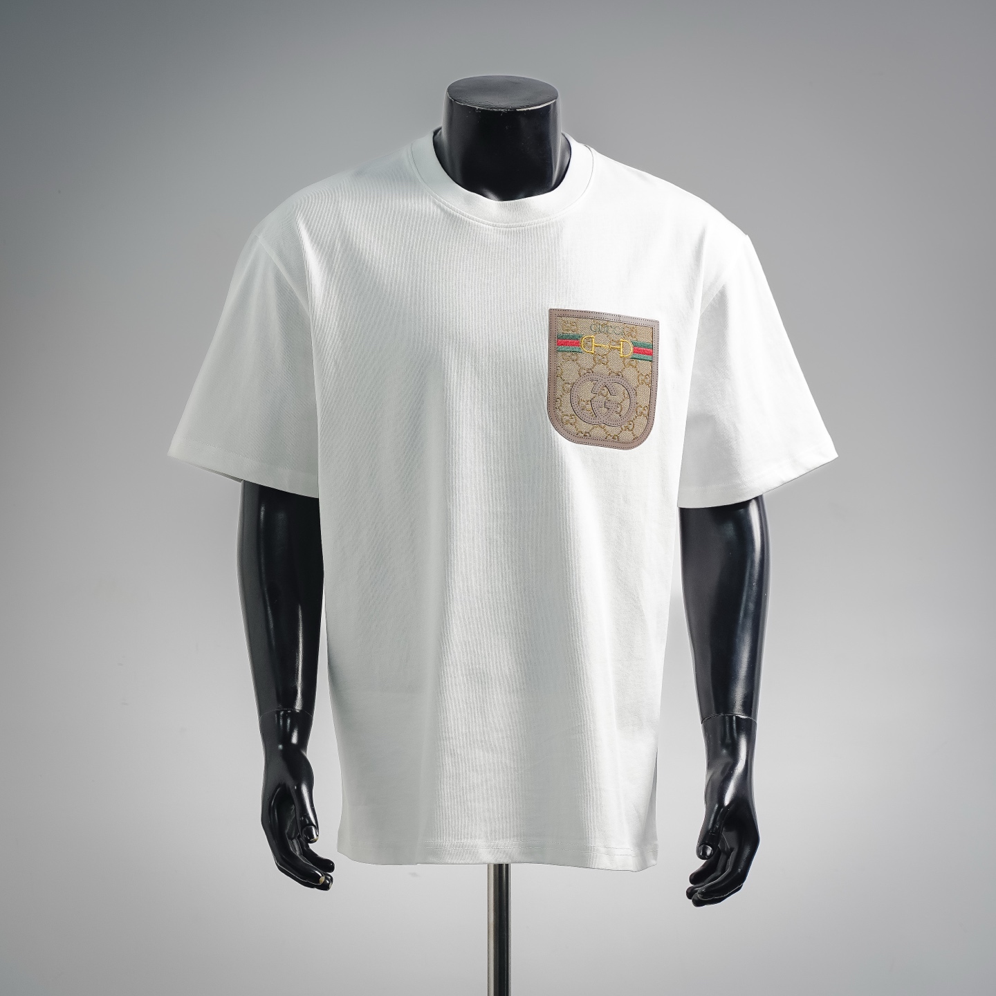 Guc pocket patch t-shirt