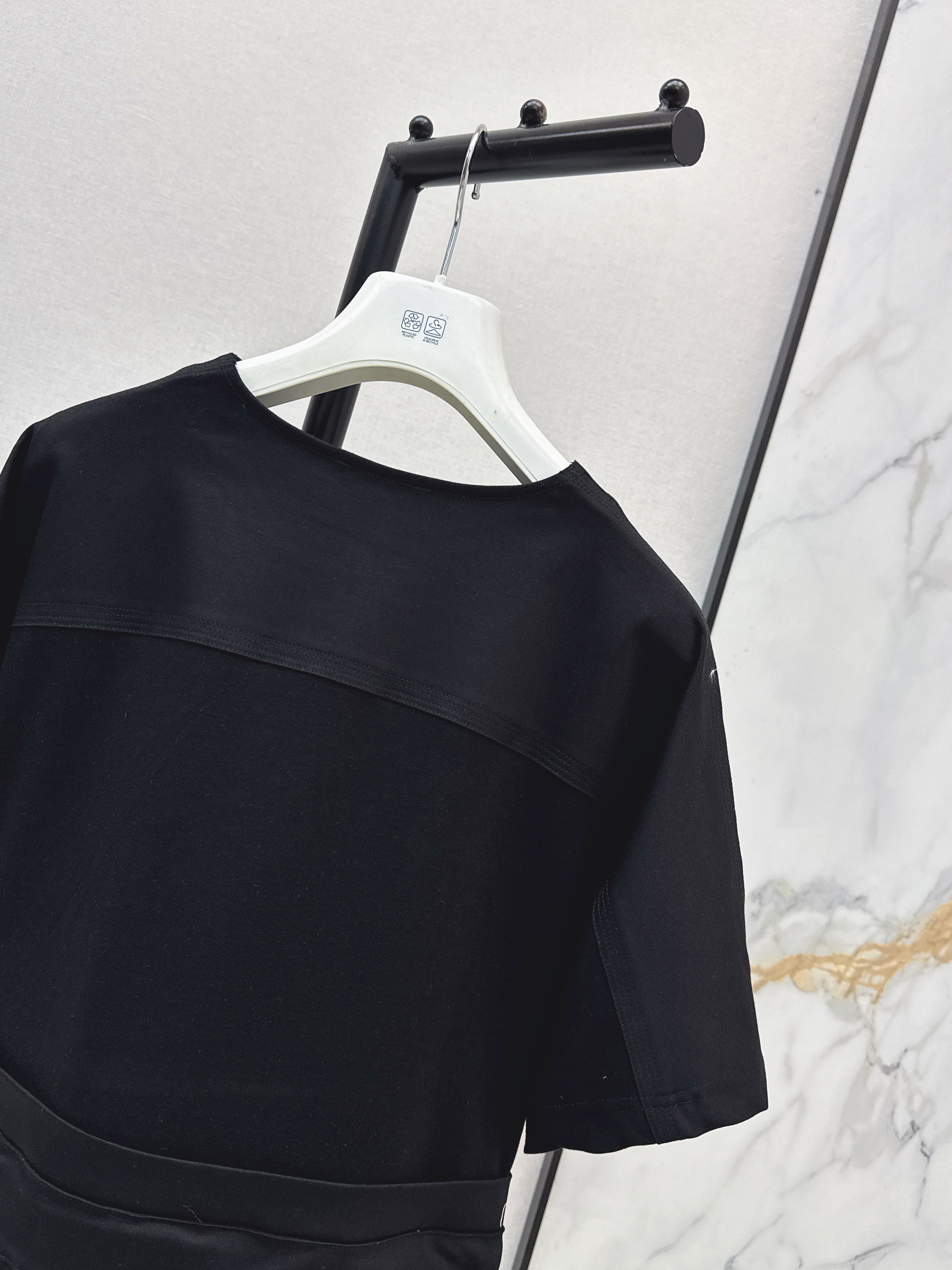 Monc 26ss drastring dress