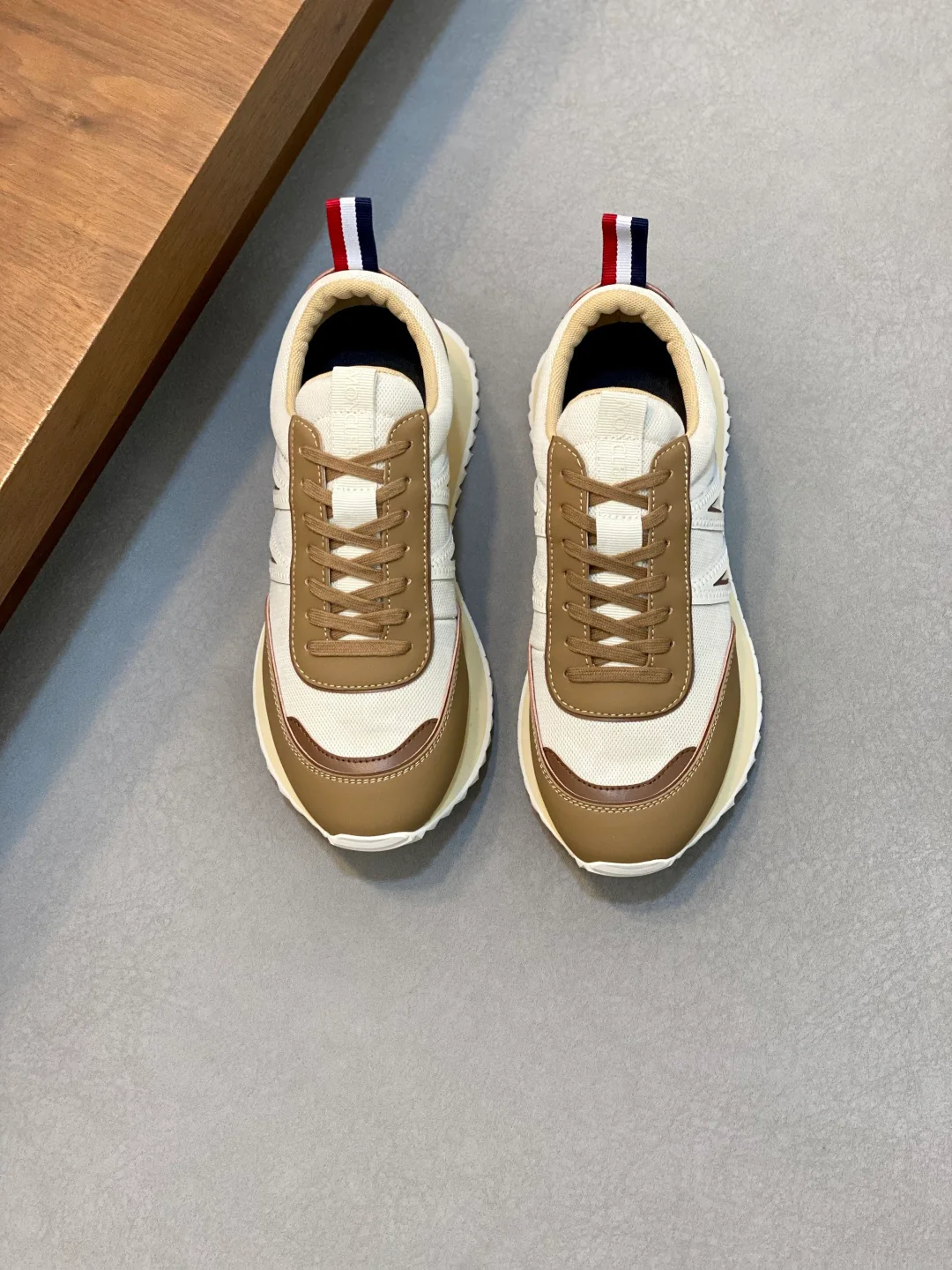 Mon retro sneakers