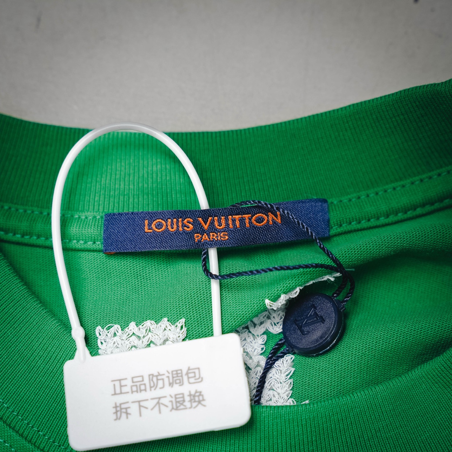 Louis letter embroidered t-shirt