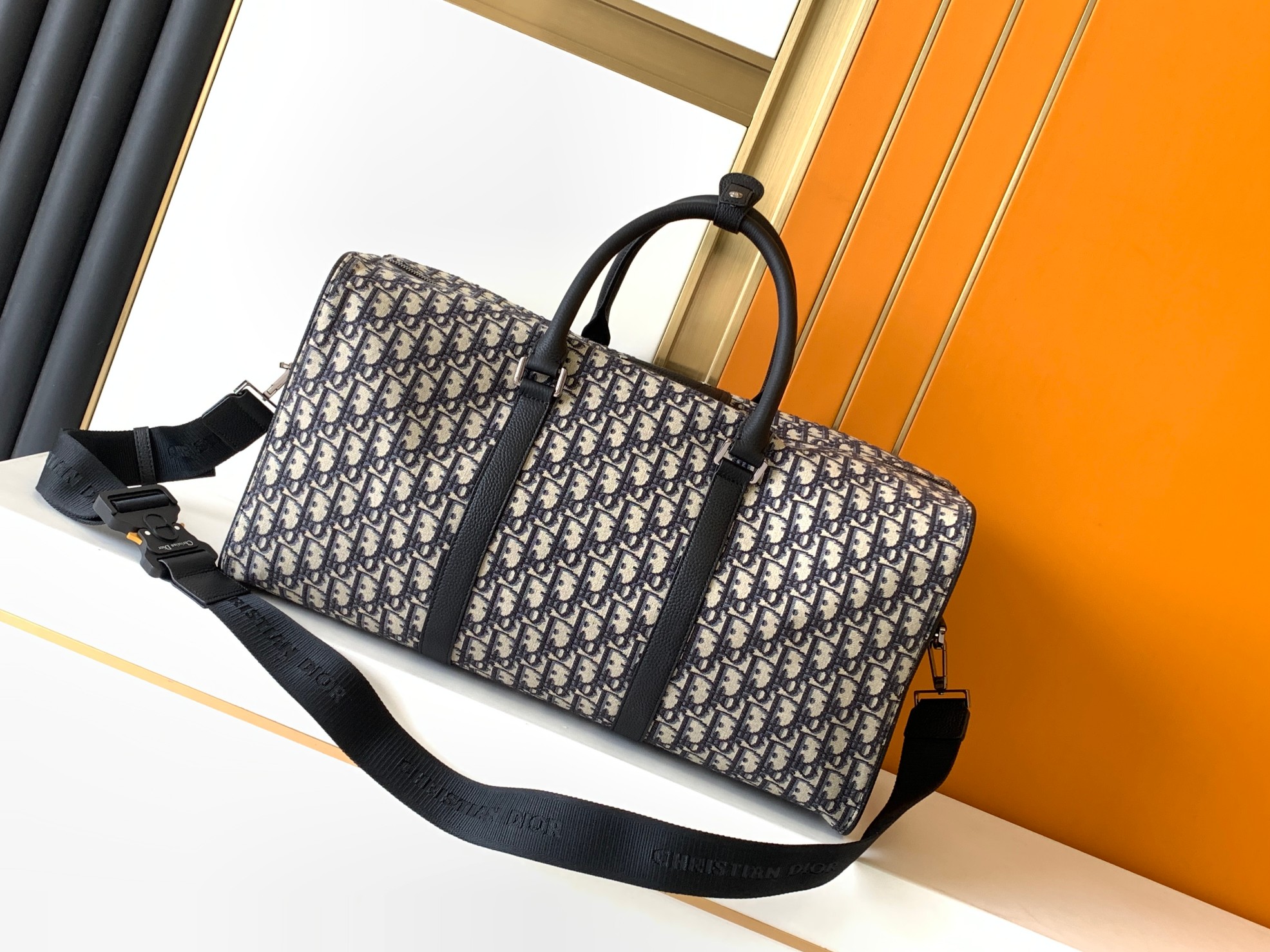 CD travel bag